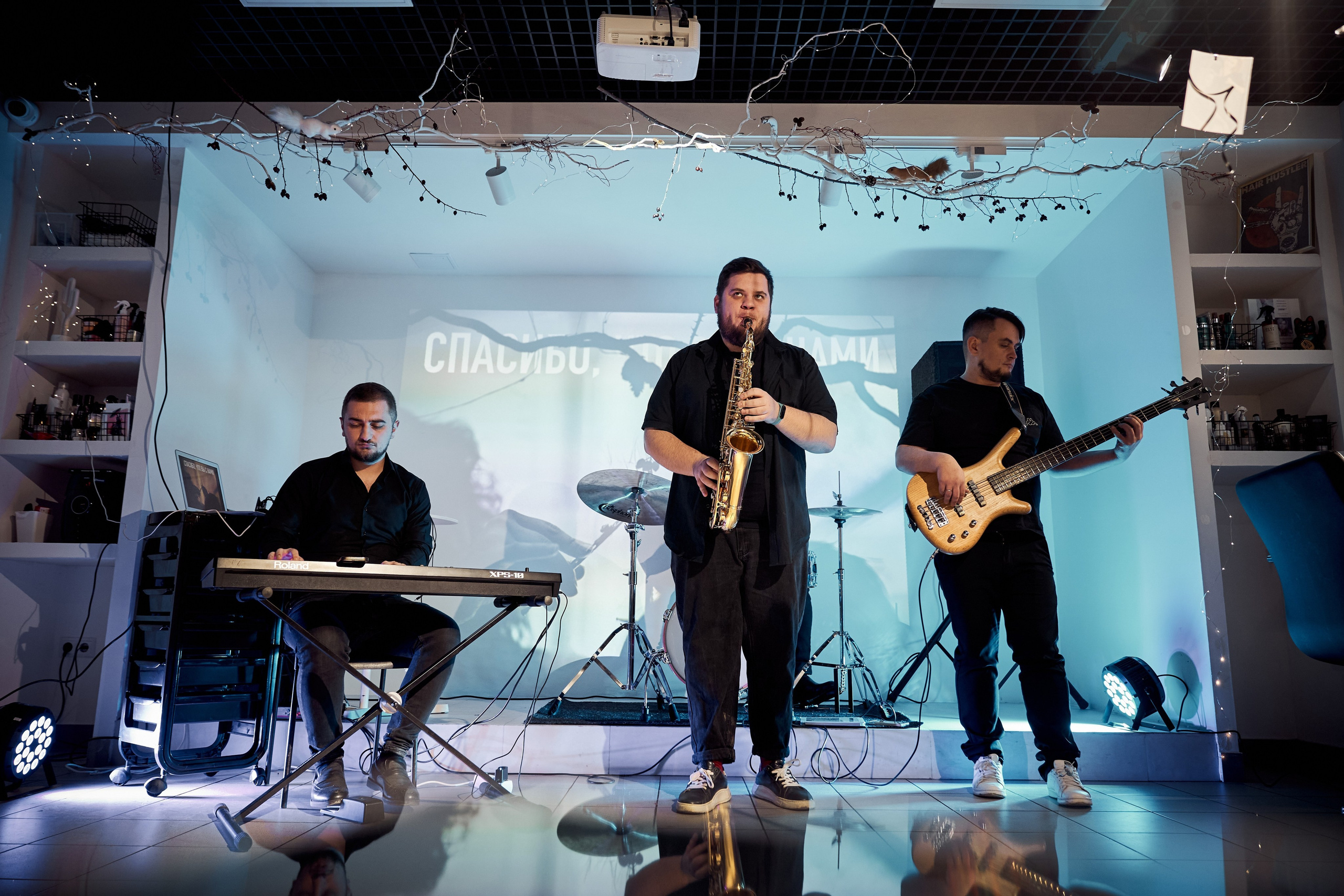 • салон ЛАК. 10 лет. Фоторепортаж мероприятия. Фотограф, индивидуальные женские, мужские фотосессии в Ростове-на-Дону