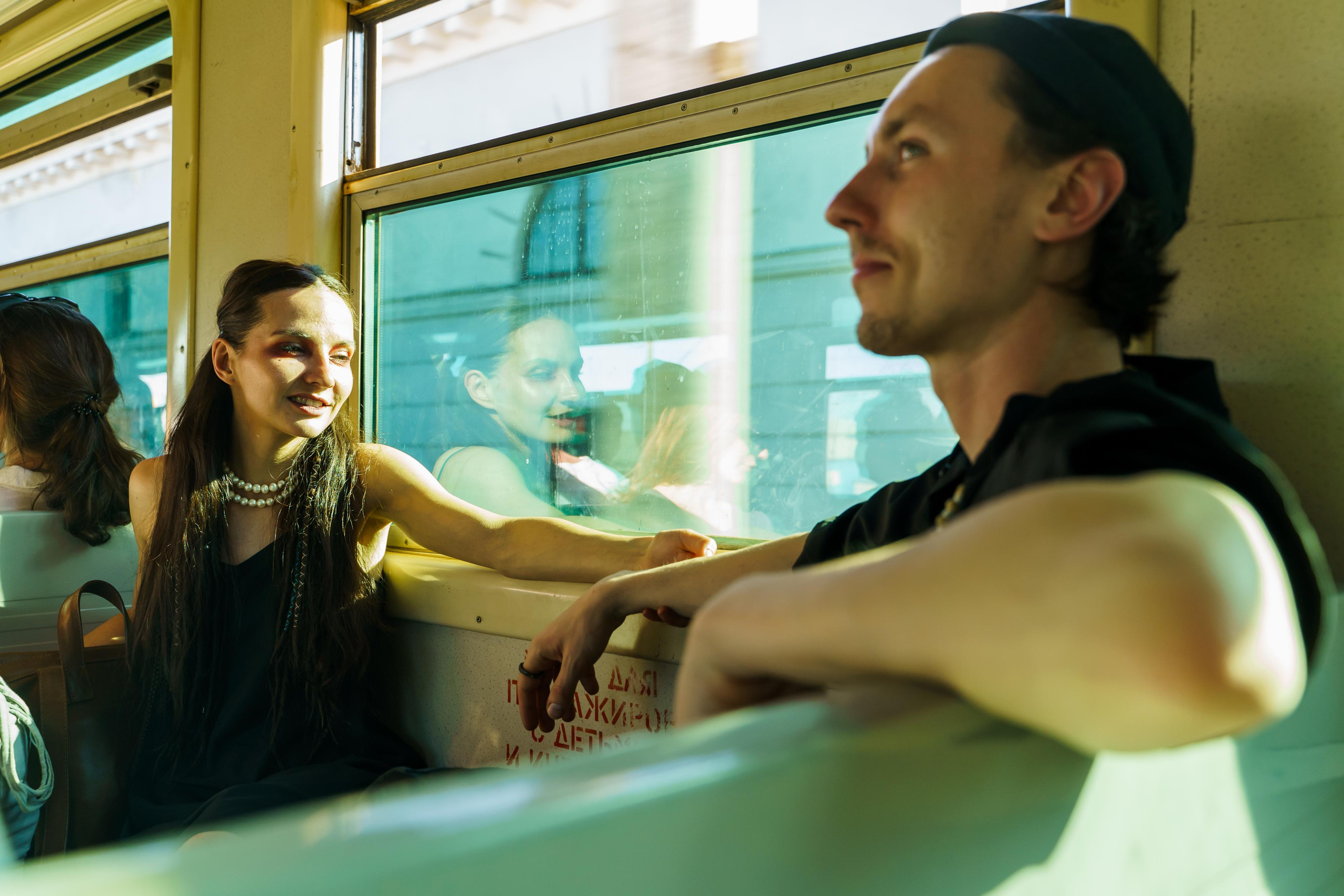 «Старухи» — спектакль-променад по мотивам произведений Д. Хармса. Фотограф Анастасия Арланцева