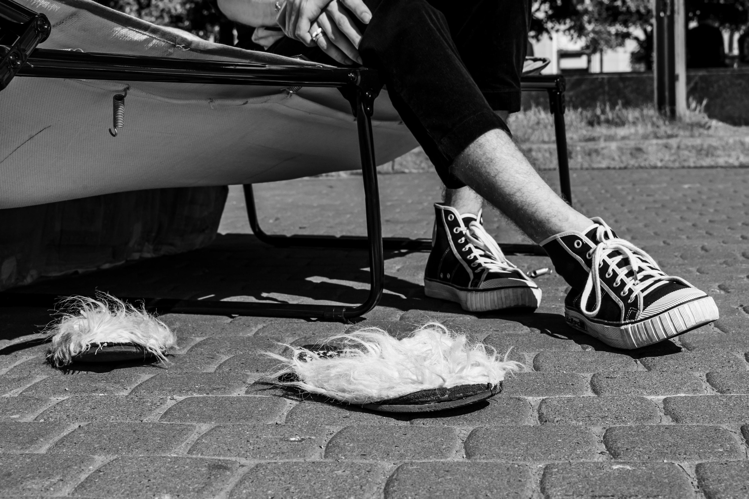 «Старухи» — спектакль-променад по мотивам произведений Д. Хармса. Фотограф Анастасия Арланцева