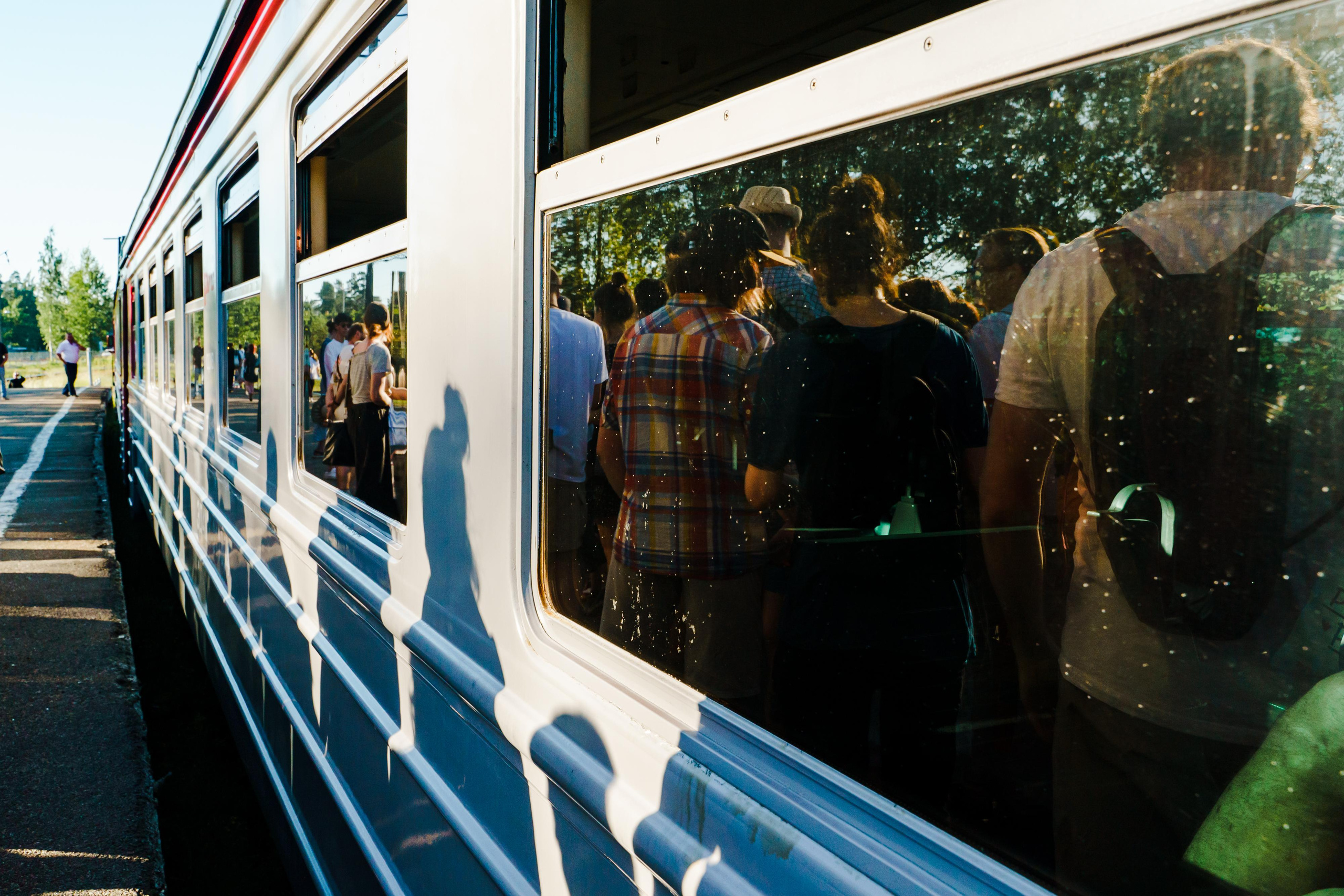 «Старухи» — спектакль-променад по мотивам произведений Д. Хармса. Фотограф Анастасия Арланцева