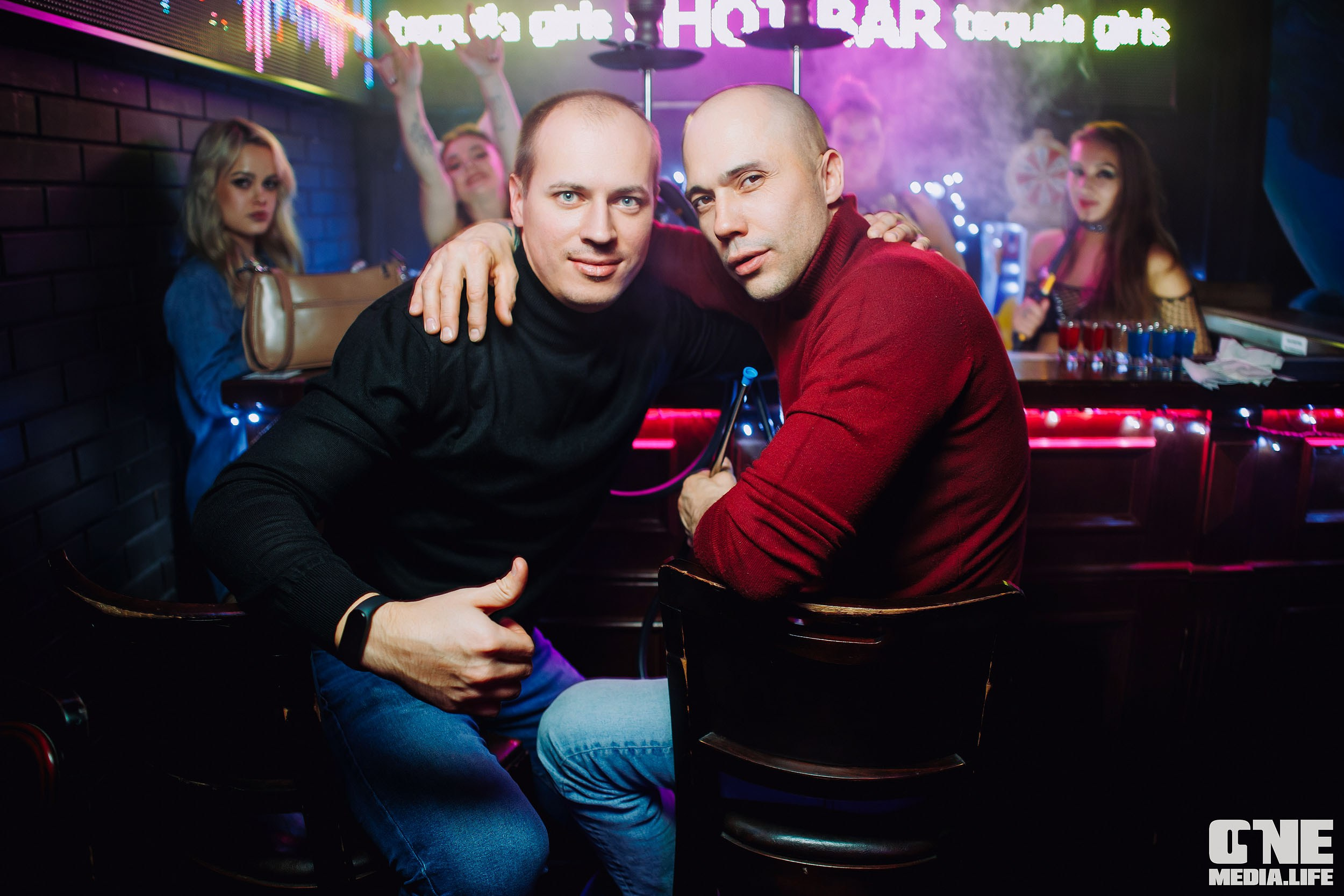 Фоторепортаж из бара XxxX. One Media Life: фоторепортажи, фотоотчеты с мероприятий и заведений