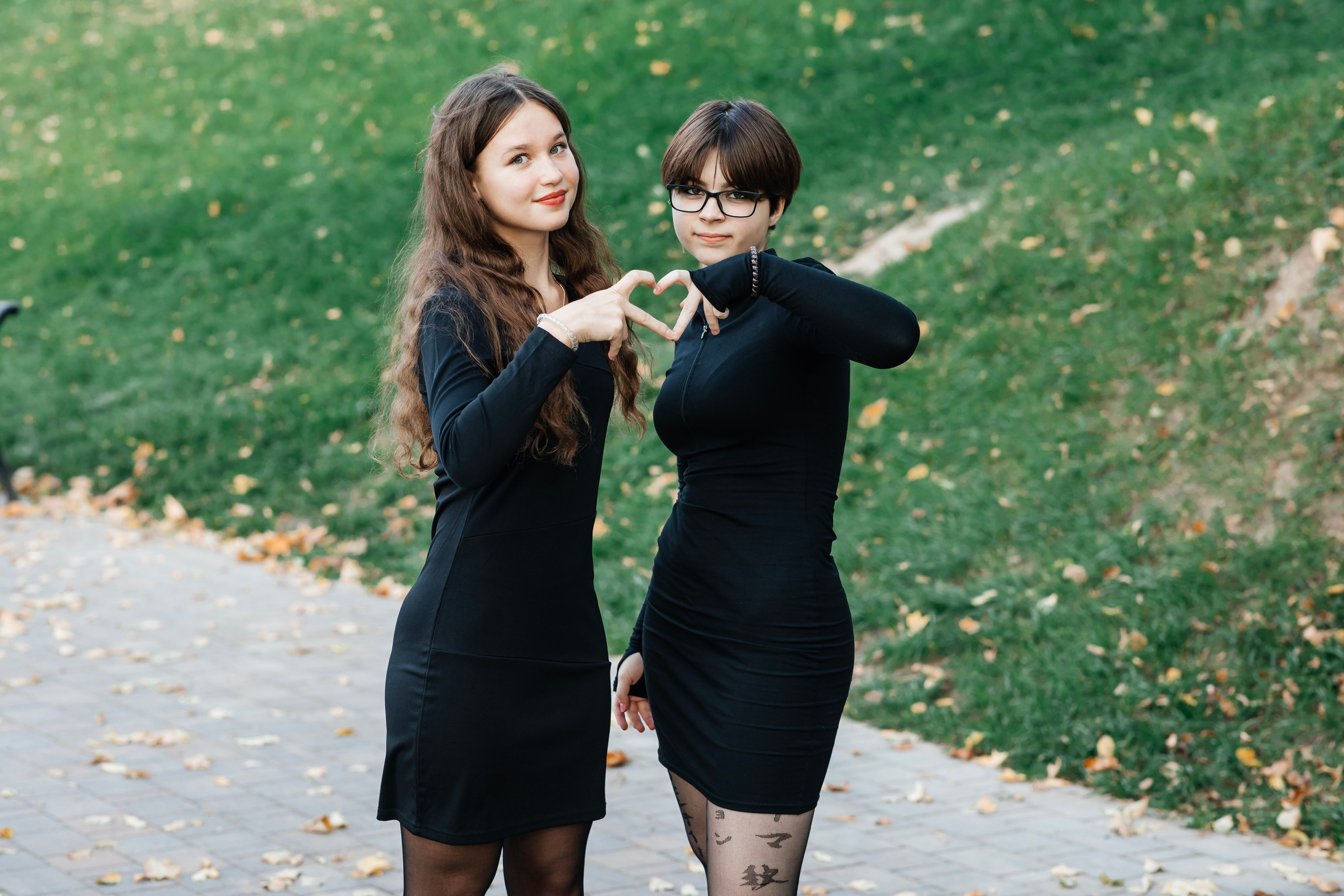 Фотосессия для выпускного альбома в парке Им. Талалихина. Выпускные альбомы в Подольске Москве и МО