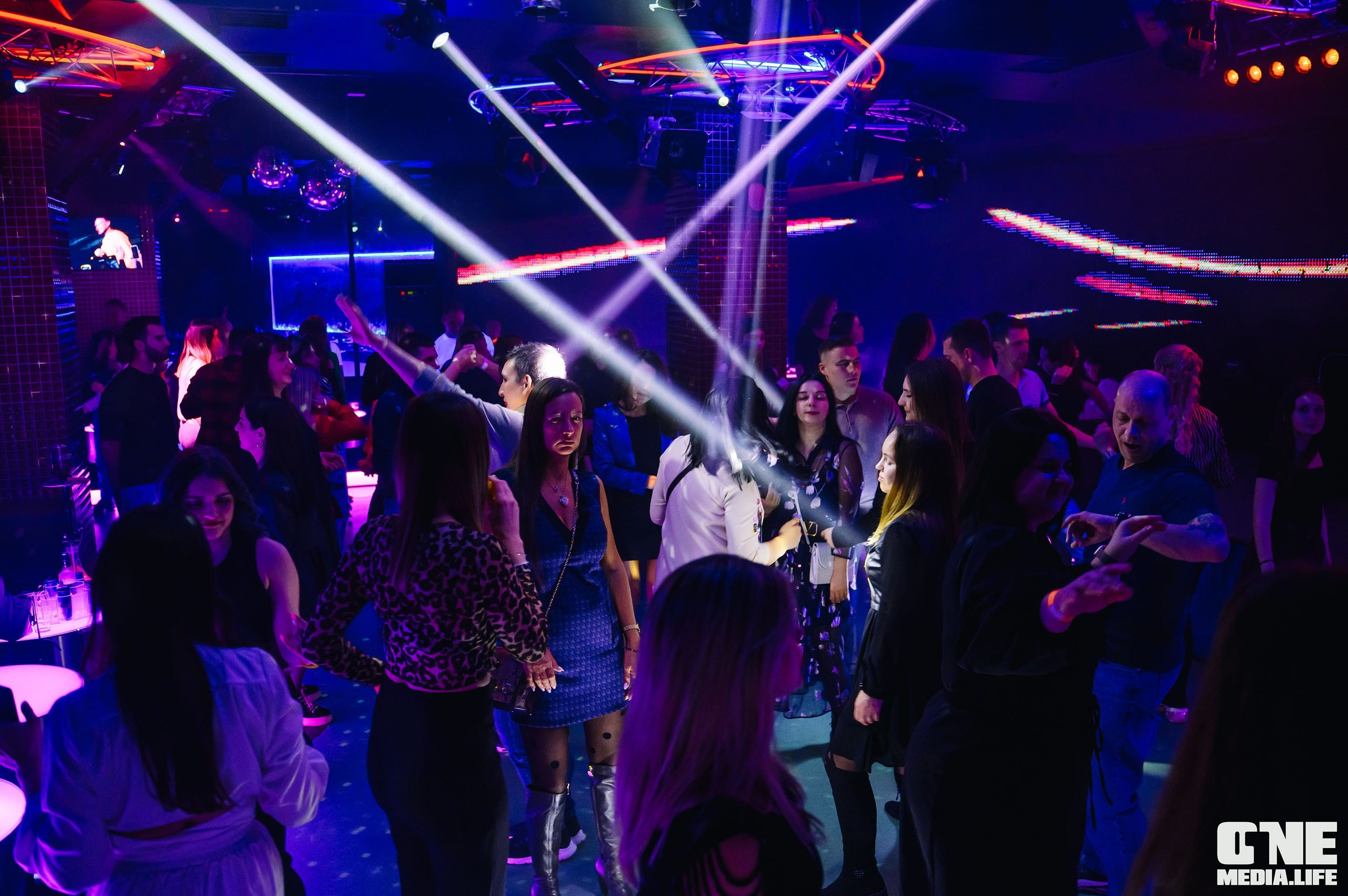 Фотоотчет из РК Планета. One Media Life: фоторепортажи, фотоотчеты с мероприятий и заведений