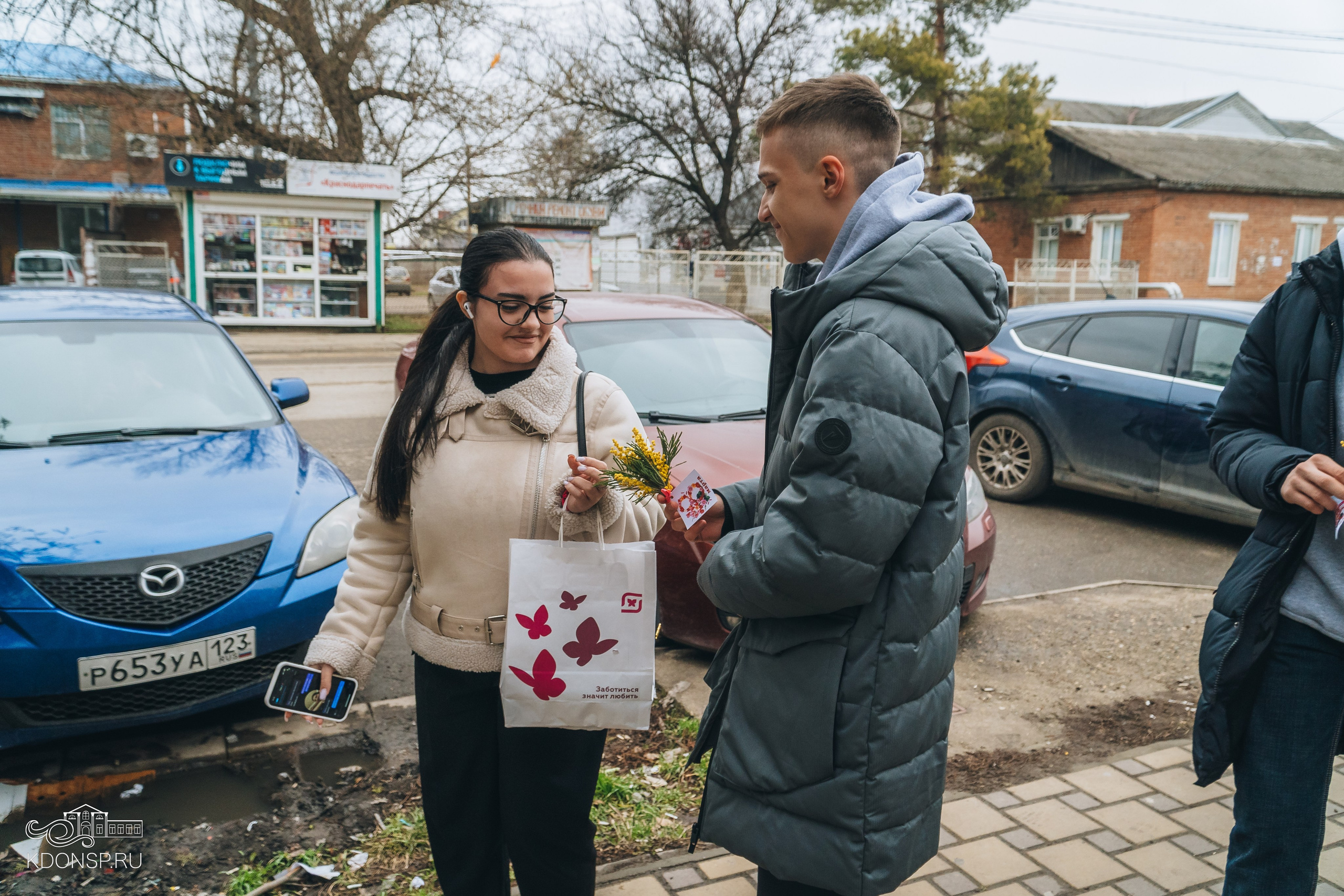 Поздравление от волонтёров станицы. Новотитаровский Дом культуры