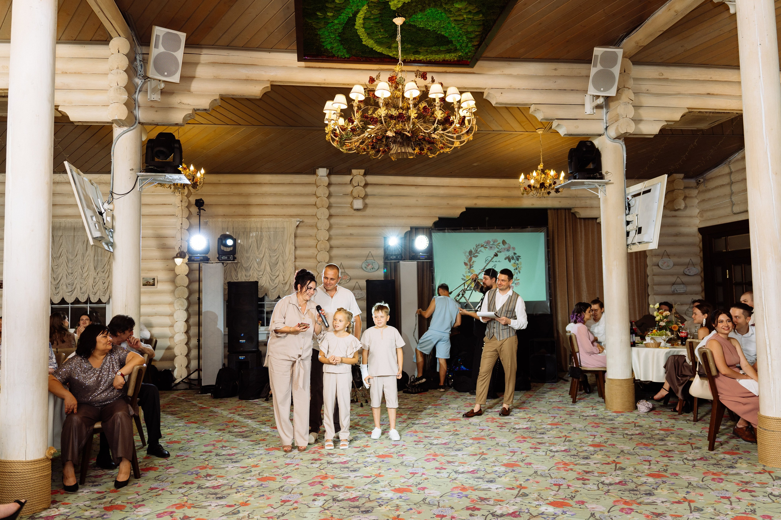 Свадьба Олега и Виктории в клубе «Ближняя дача»