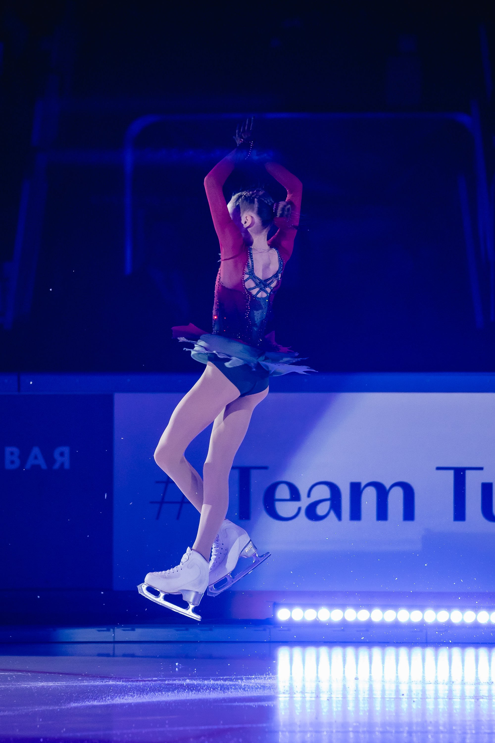 Шоу «Чемпионы на льду» в Новосибирске. Воробьева Ксения — Спортивный и танцевальный фотограф Новосибирск