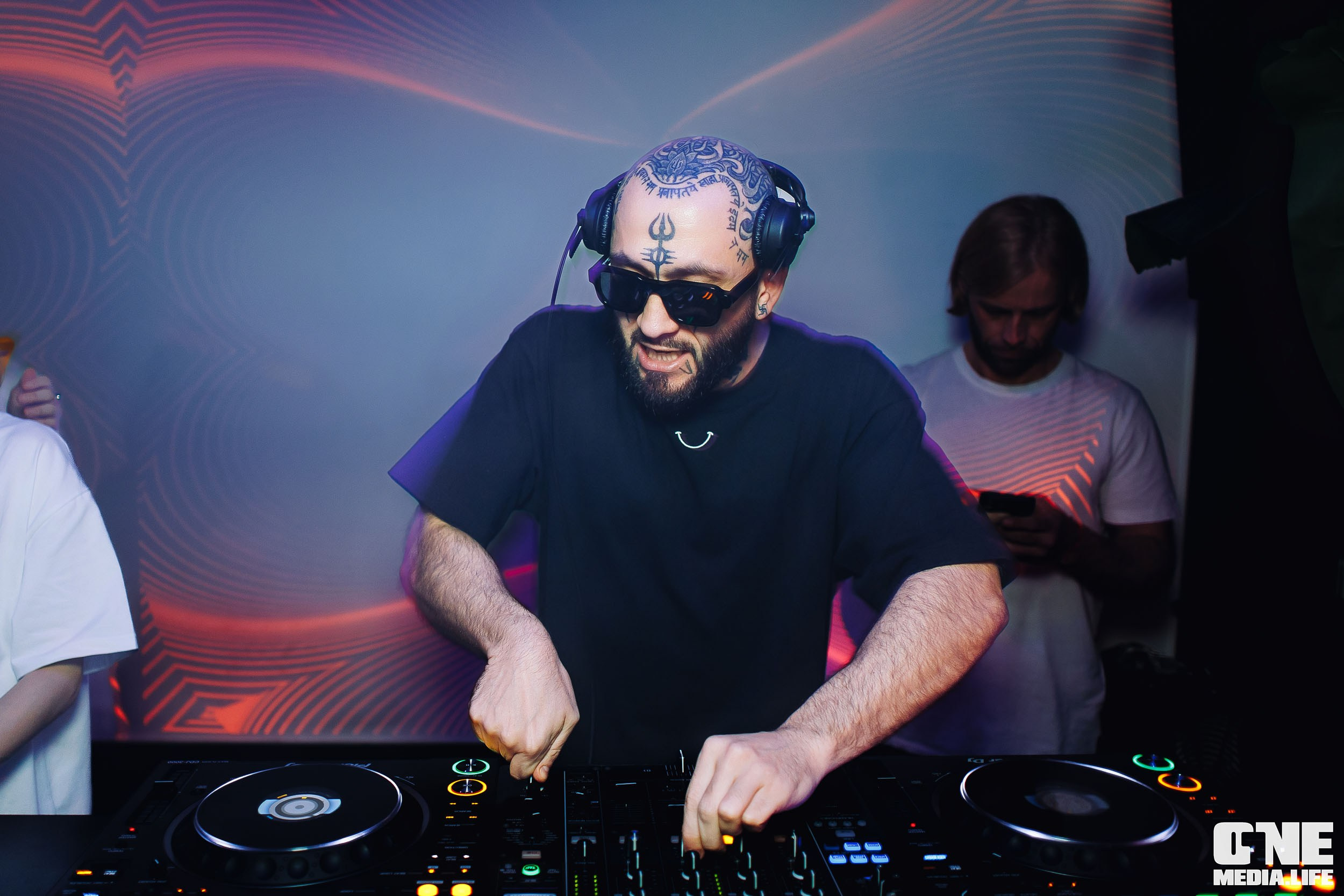 Репортаж с субботней тусовки в Nisha. One Media Life: фоторепортажи, фотоотчеты с мероприятий и заведений