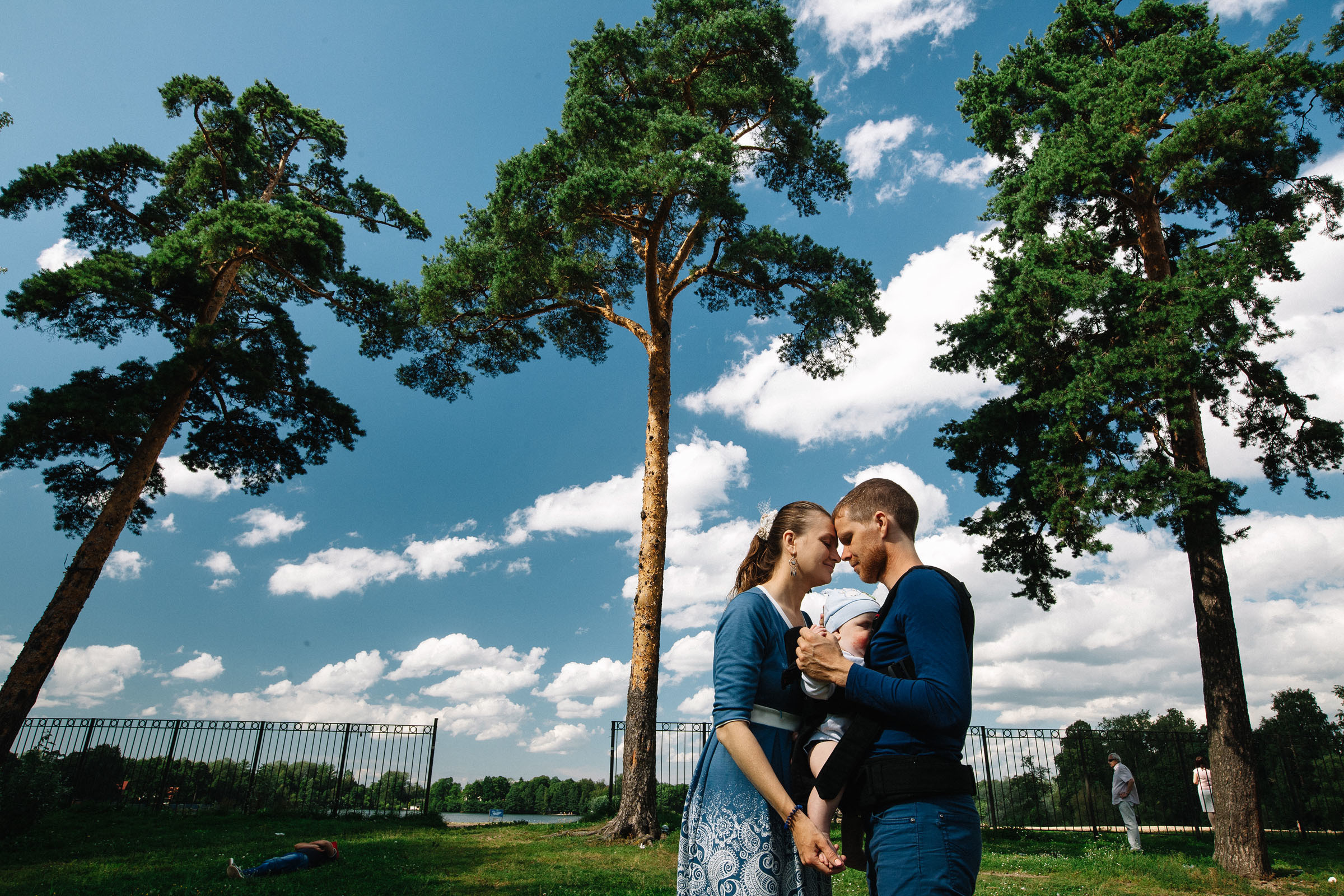 Стоимость семейной фотопрогулки в Майкопе. Семейный и свадебный фотограф в Майкопе Михаил Мартиросян