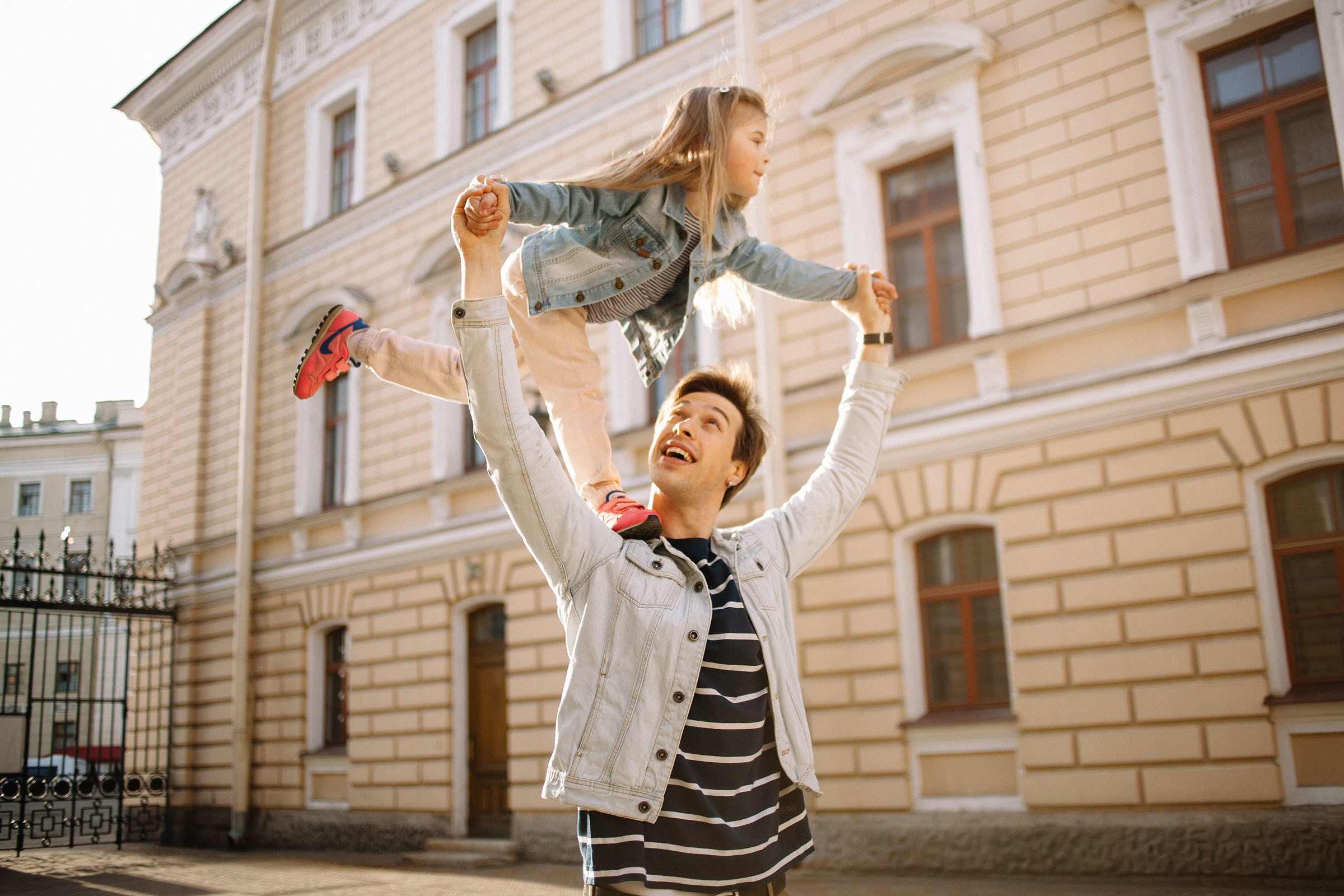 Стоимость семейной фотопрогулки в Майкопе. Семейный и свадебный фотограф в Майкопе Михаил Мартиросян