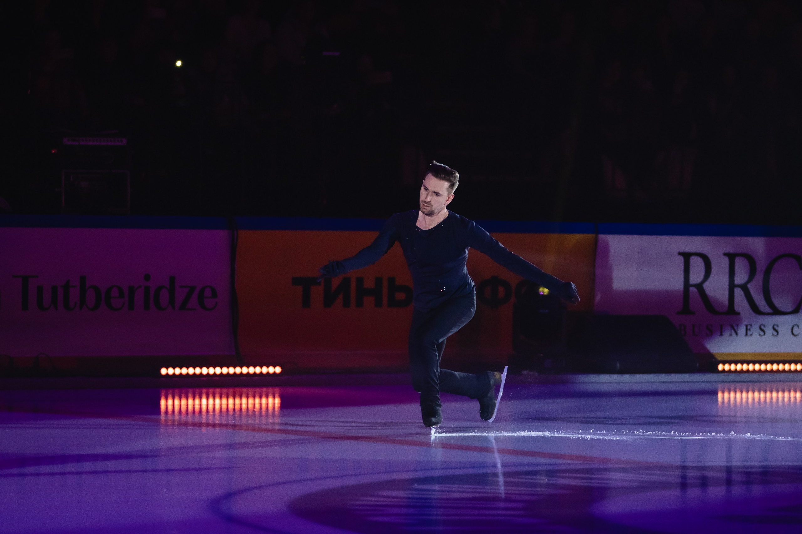 Шоу «Чемпионы на льду» в Новосибирске. Воробьева Ксения — Спортивный и танцевальный фотограф Новосибирск