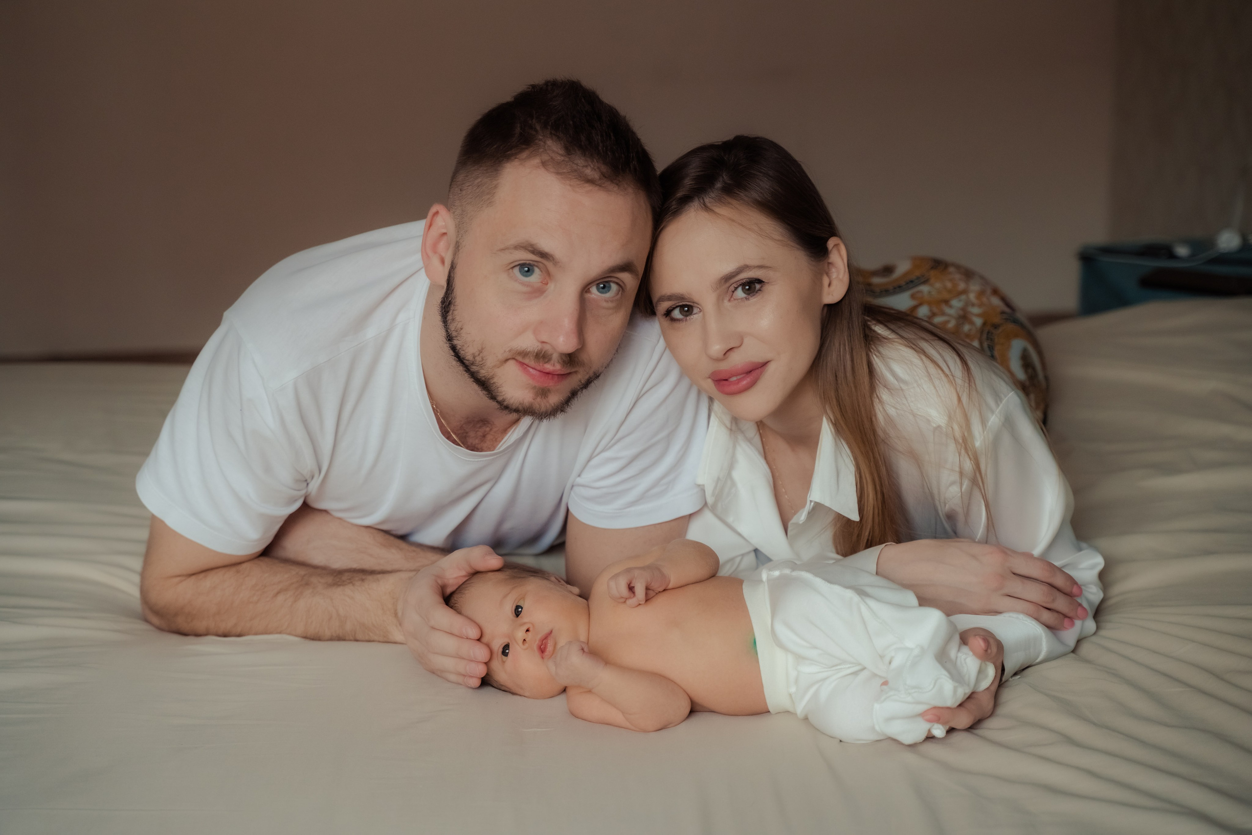 Фотосъемка новорожденного в минималистичном стиле