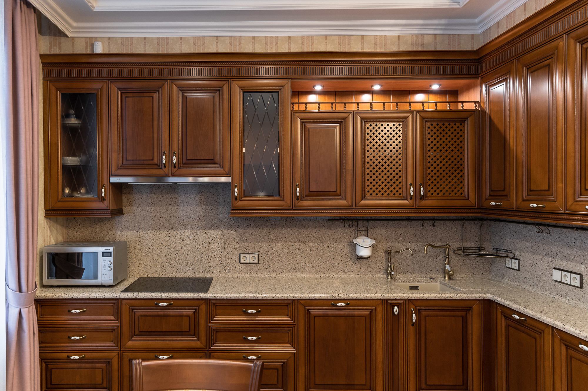 Кухня для интерьер-студии «Нева». Святослав Буньков | фотограф