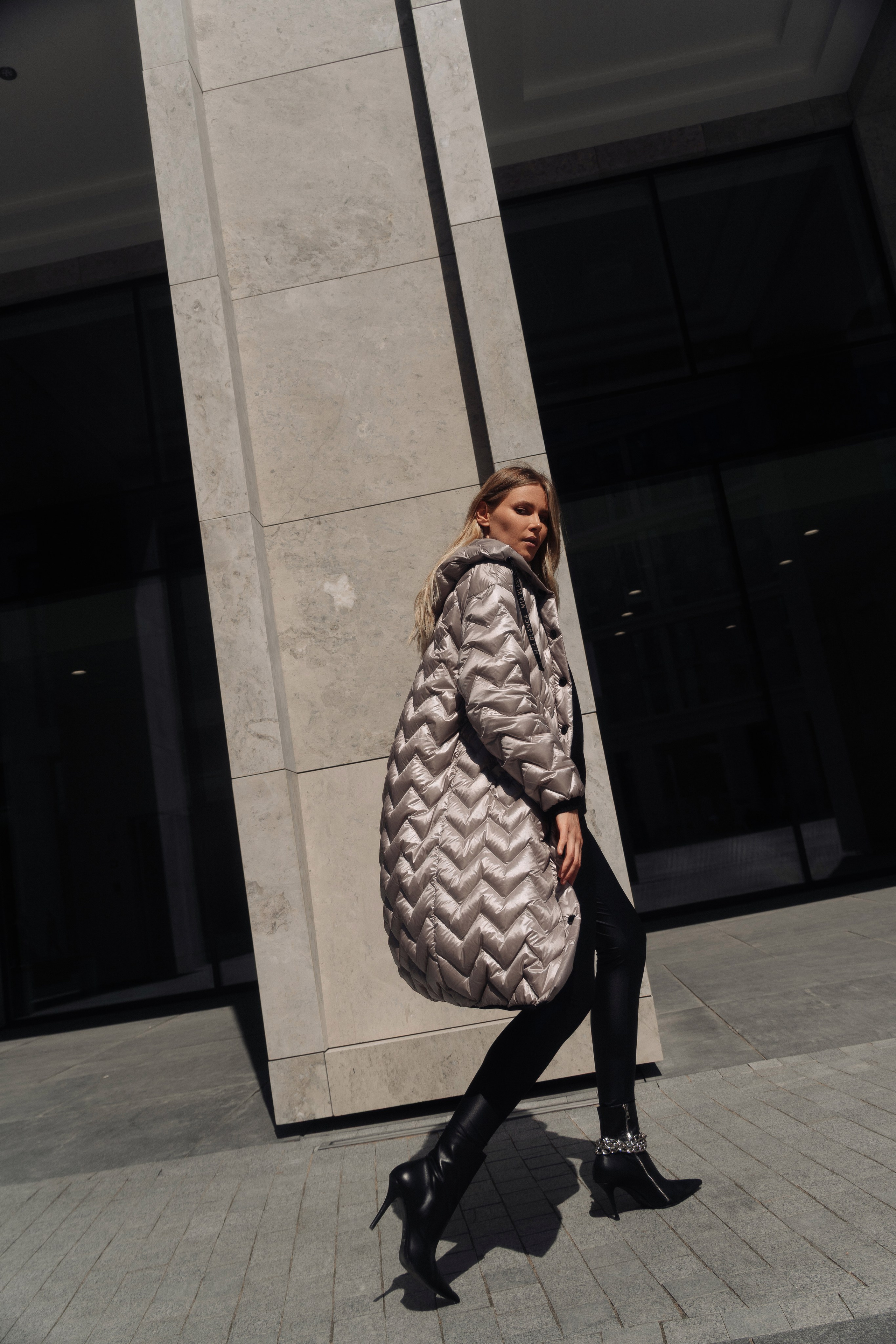 Fashion-продакшн под ключ: идеи, локации, команда и готовые фото для брендов. Fashion фотограф-видеограф в Санкт-Петербурге Никита Белан