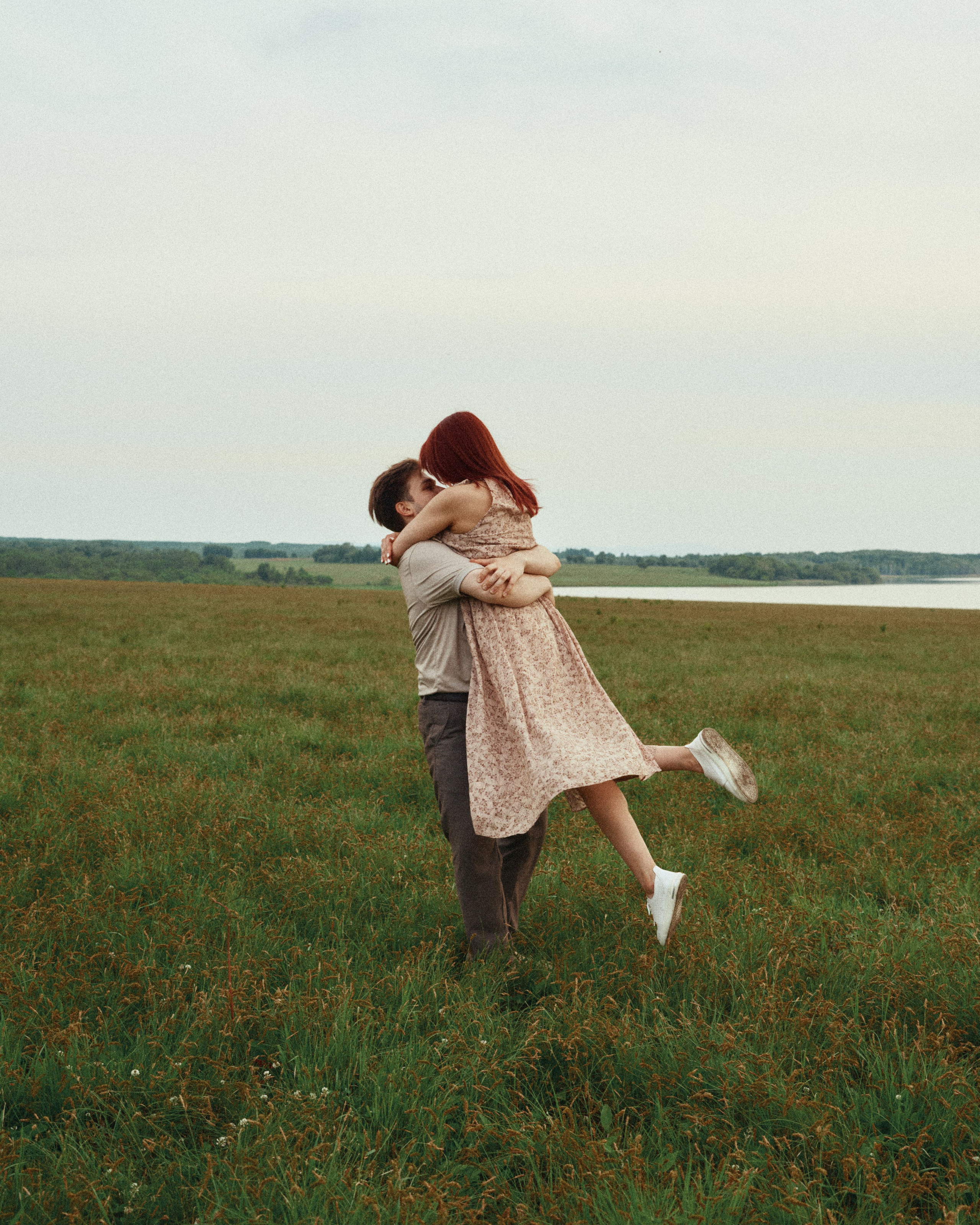 эмоциональная лавстори в лесу