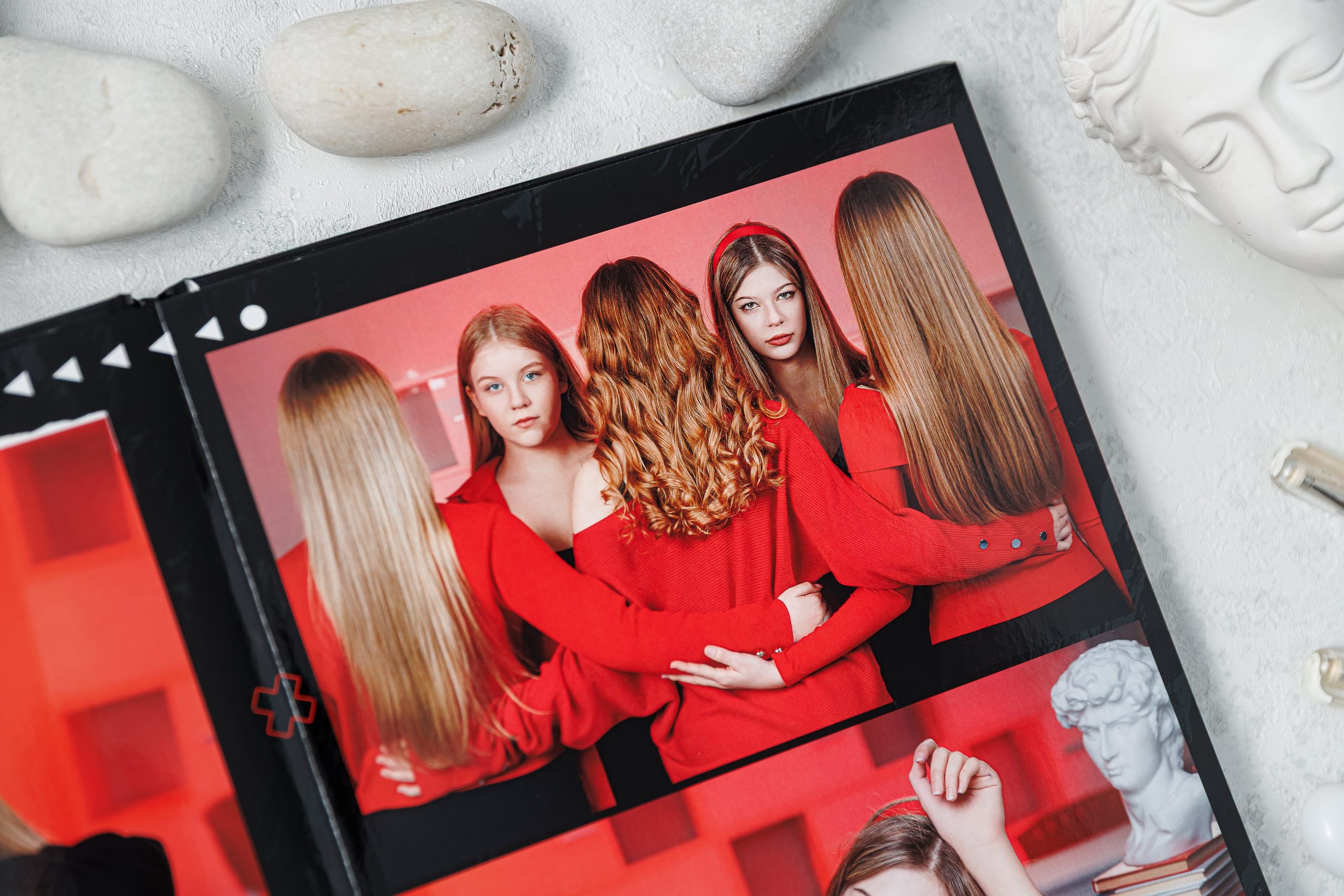 Персональные альбомы 9, 11 класс. Семейный и детский фотограф Комина Елена, Власиха, Одинцово