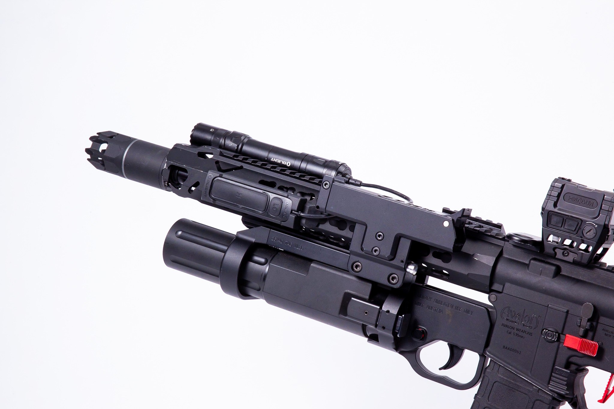 Фонарь Olight Odin GL на оружии