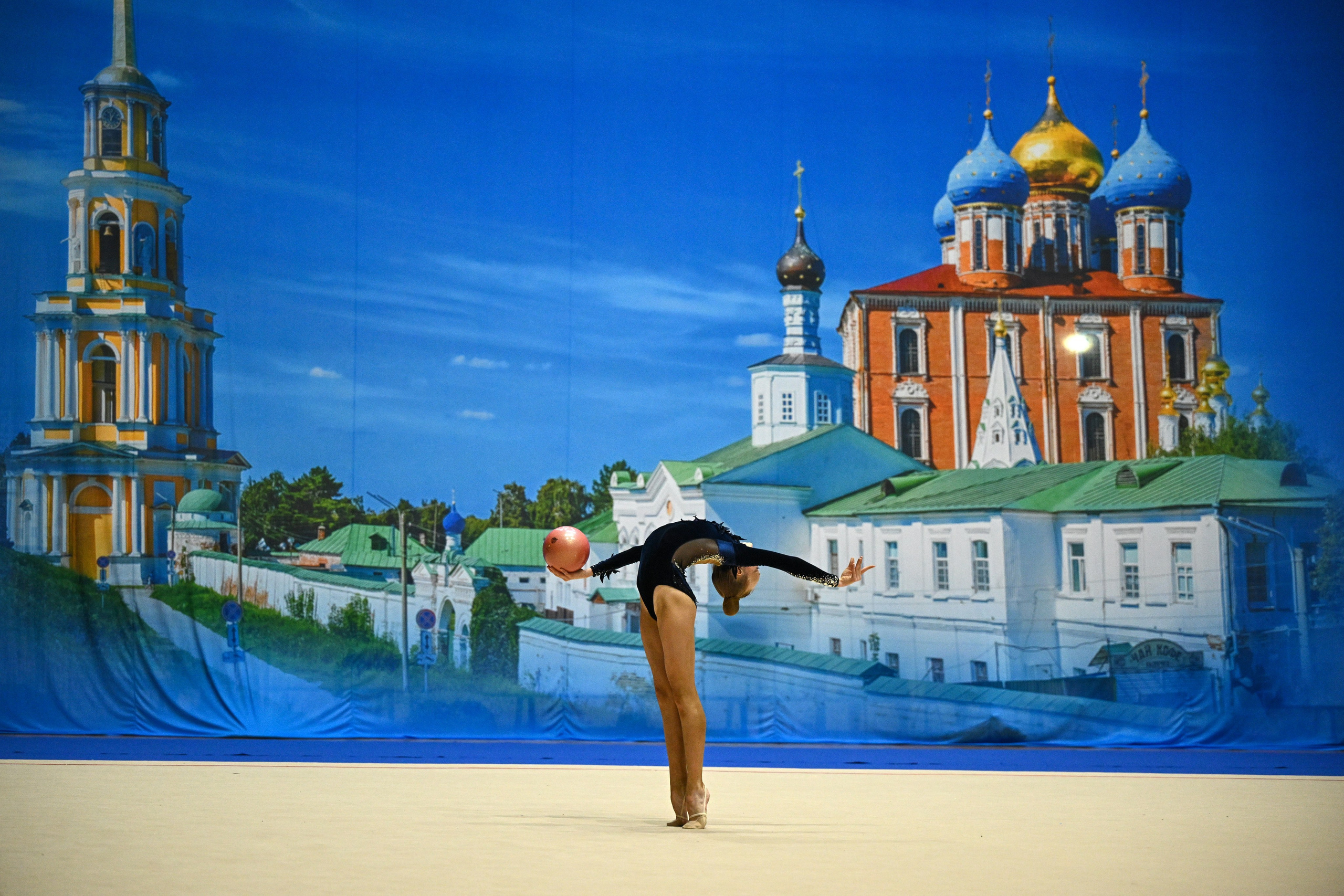 Всероссийские соревнования по художественной гимнастике «ОЛИМПИЙСКИЕ НАДЕЖДЫ на ПРИЗЫ ЧЕМПИОНКИ МИРА ЯНЫ ЛУКОНИНОЙ». ФОТОВИДЕОСПОРТ. Фото видео услуги на соревнованиях по художественной гимнастике. Видеотрансляция соревнований. Москва, ЦФО, ПФО