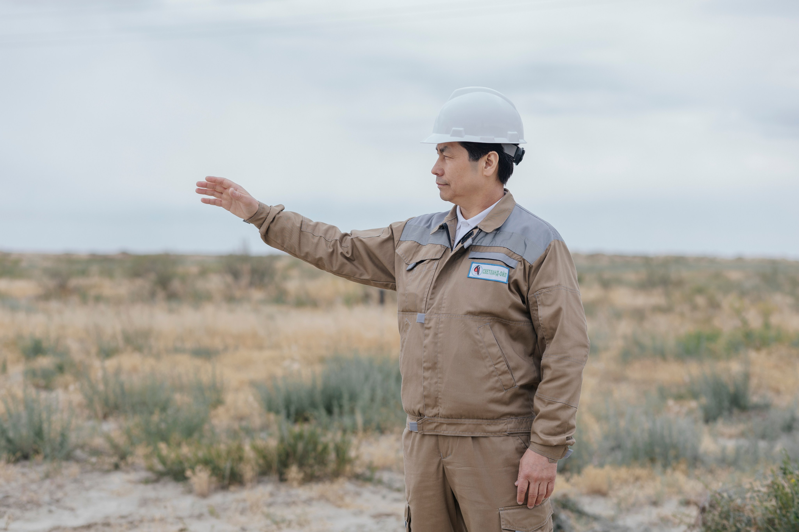 Промышленная фотосъёмка для Ассоциация НДО Petromining. Фотограф в Алматы Сиражев Карымсак. Фотосессия, бизнес портреты