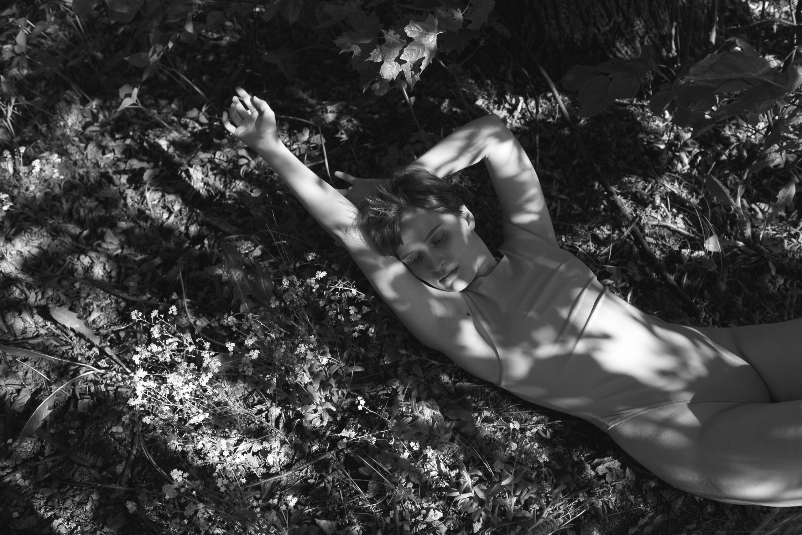 Девушка с незабудками весной. Свадебный и репортажный фотограф в Ярославле и Санкт-Петербурге Роман Микрюков