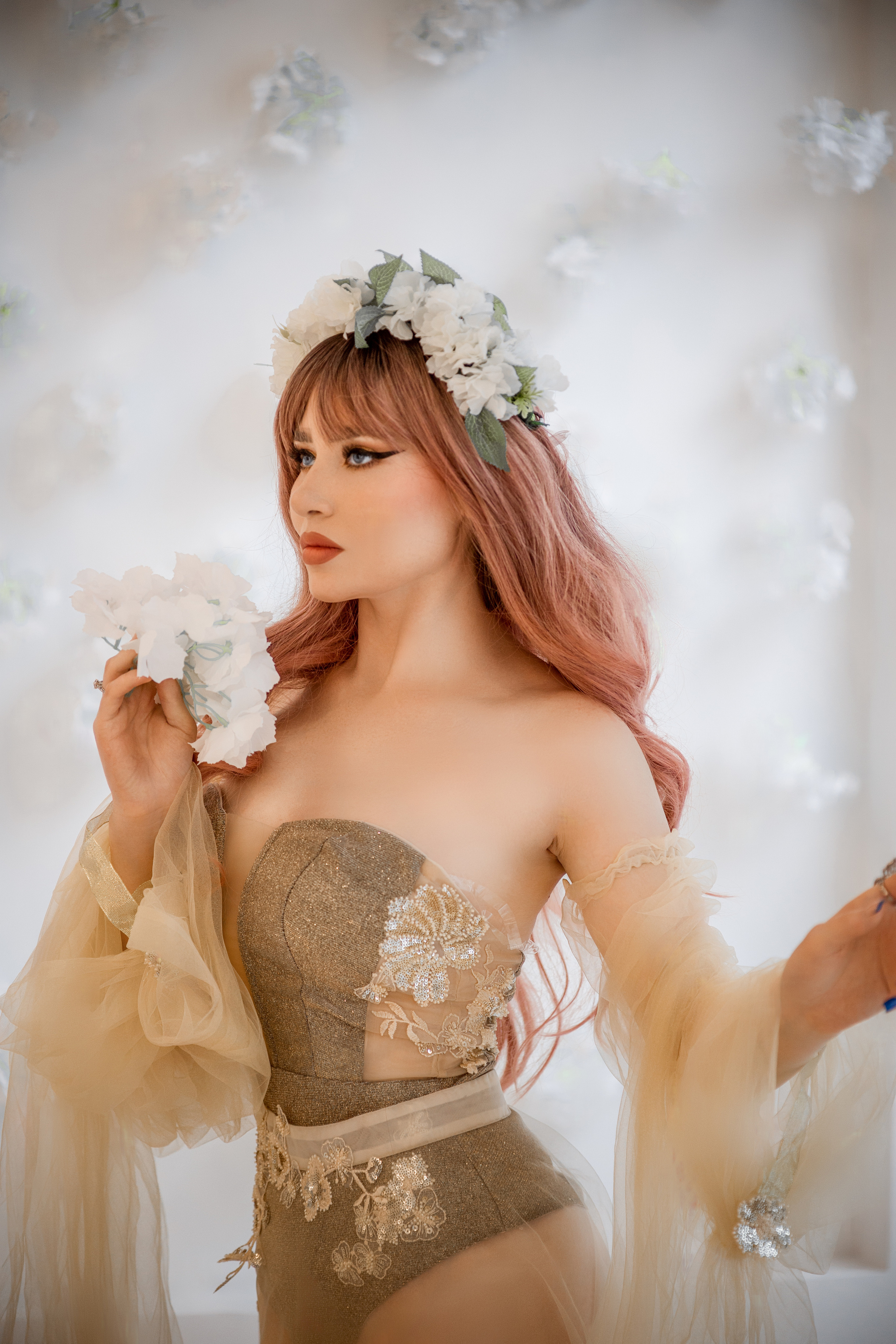 Фотосессии в цветении Москва, цветение 2023, фотограф в цветении. Сказочный фотограф в русском стиле в Москве Ангелина Старцева | Русский сказки|Фотосесессия в Азиатском стиле