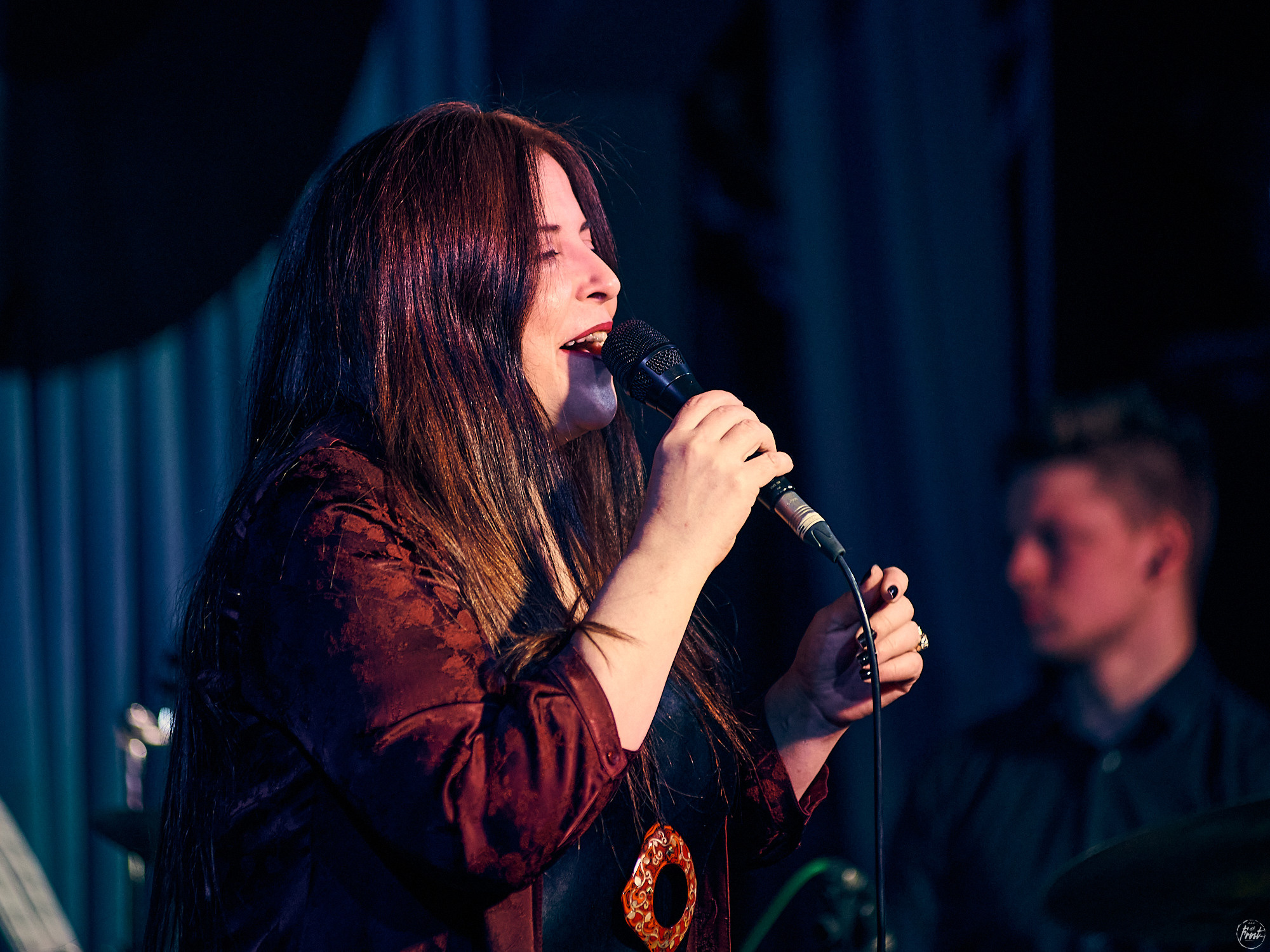 Концерт турецкой певицы Сибель Кёсе в джаз-клубе EverJazz. Фотографии отовсюду и обо всем