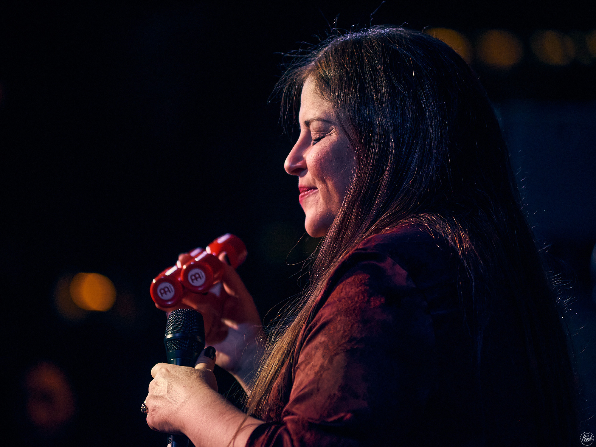 Концерт турецкой певицы Сибель Кёсе в джаз-клубе EverJazz. Фотографии отовсюду и обо всем