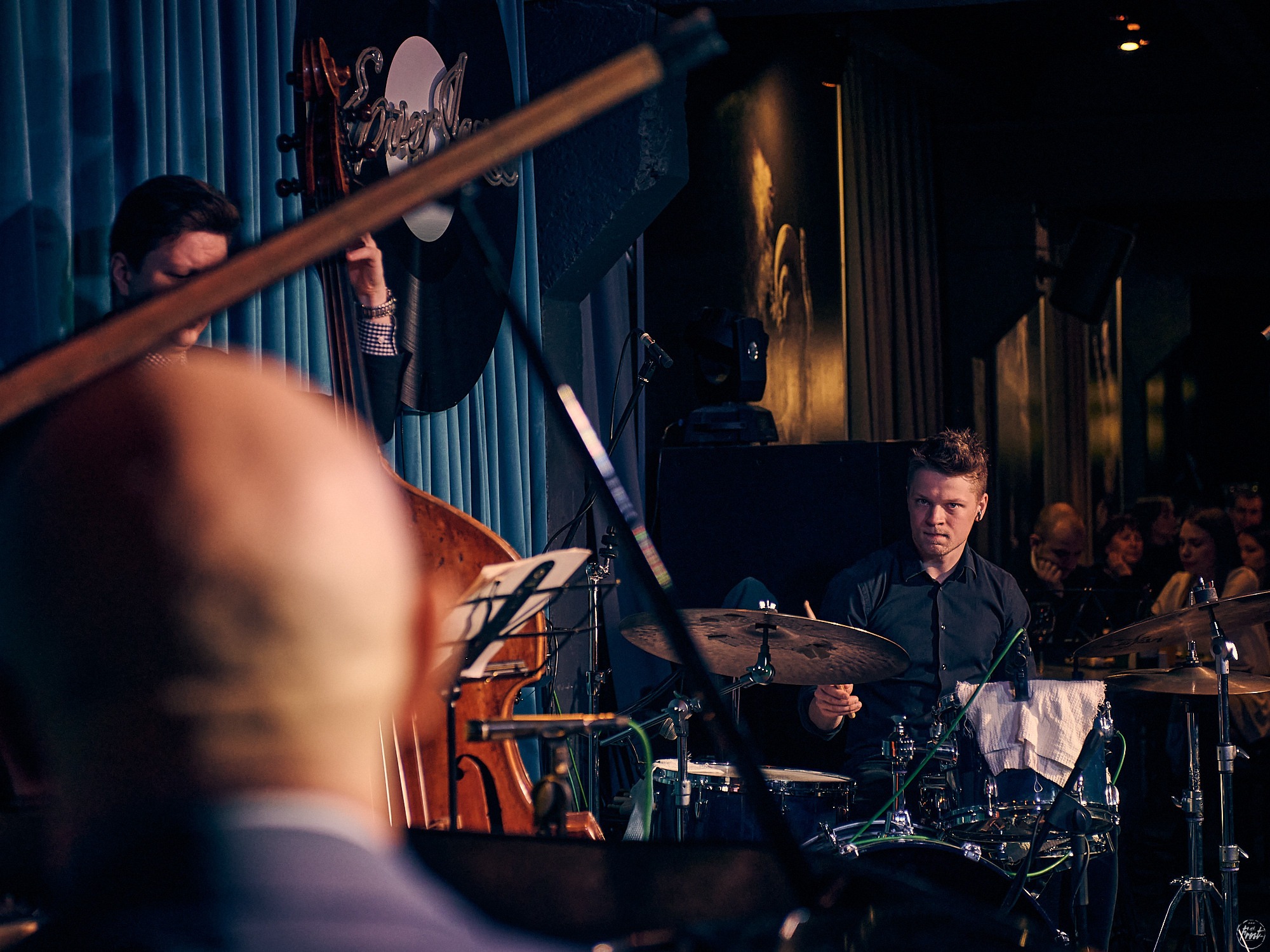 Концерт турецкой певицы Сибель Кёсе в джаз-клубе EverJazz. Фотографии отовсюду и обо всем