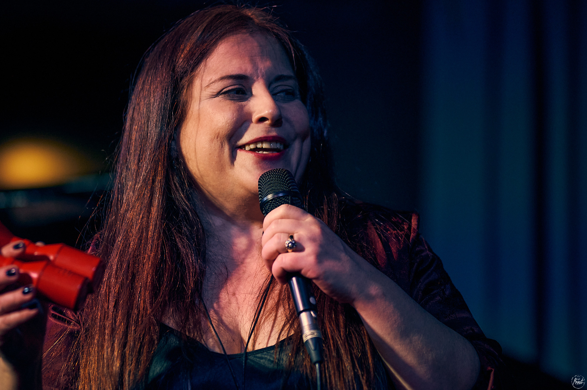 Концерт турецкой певицы Сибель Кёсе в джаз-клубе EverJazz. Фотографии отовсюду и обо всем