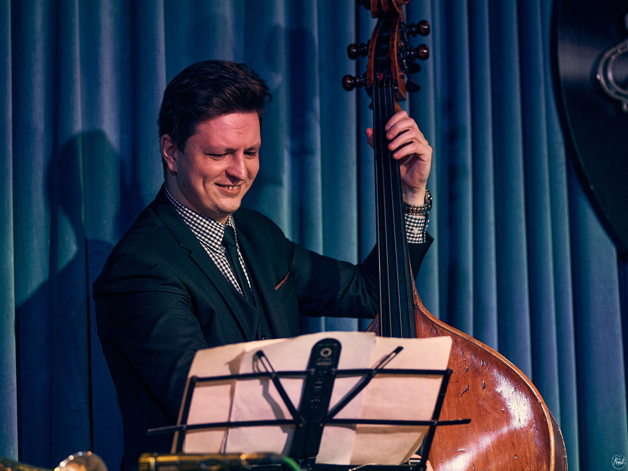 Концерт турецкой певицы Сибель Кёсе в джаз-клубе EverJazz. Фотографии отовсюду и обо всем