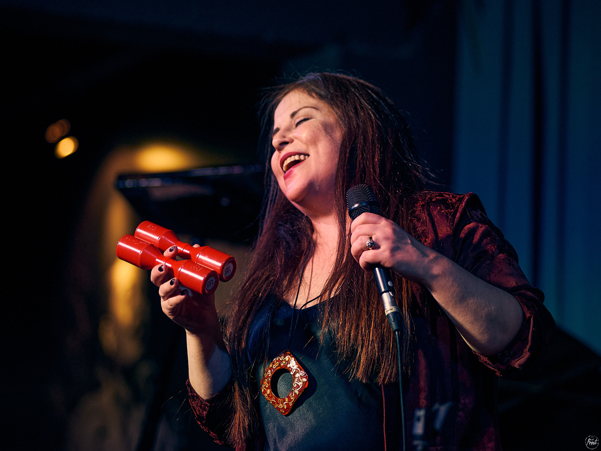 Концерт турецкой певицы Сибель Кёсе в джаз-клубе EverJazz. Фотографии отовсюду и обо всем