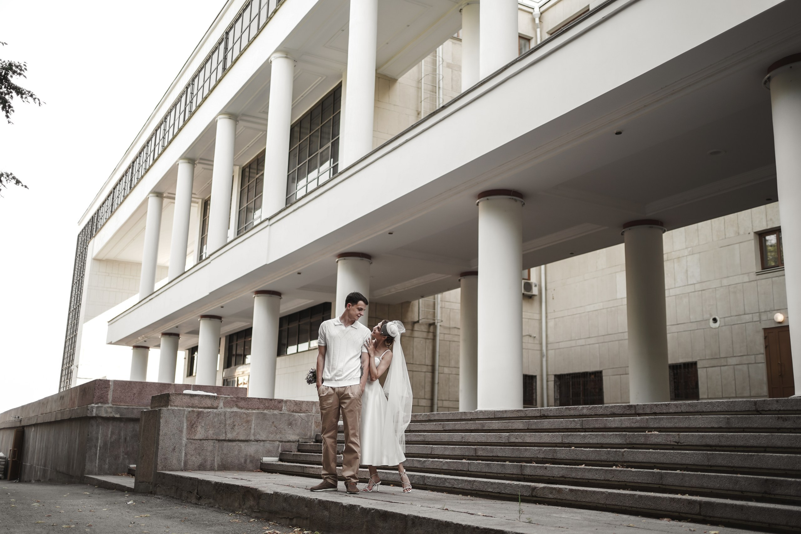 Свадебная фотосессия в парке имени Октябрьской Революции в г. Ростов-на-Дону. Свадебный фотограф в Ростове-на-Дону. Таинство Крещения и Венчания, семейные фотосессии. Алёна Чёботова