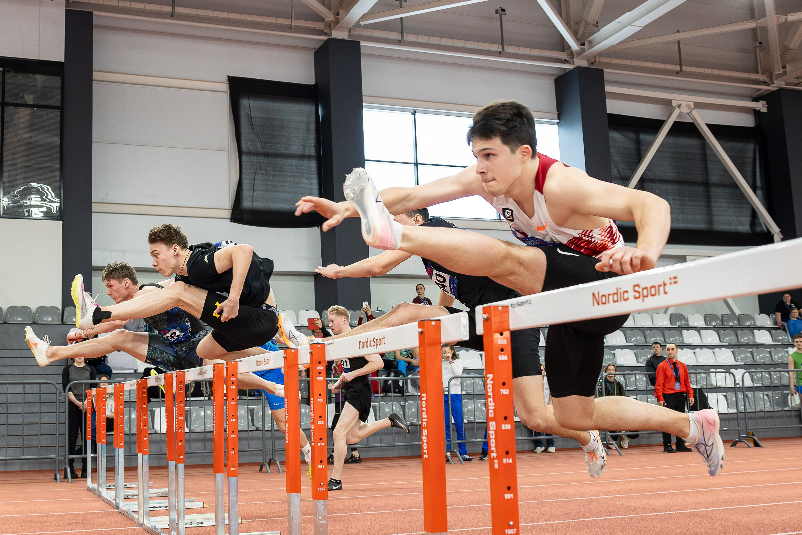 Всероссийские соревнования среди студентов по легкой атлетике в помещении — Зимний студенческий чемпионат 2026. Свадебная фотосъёмка в Москве, Туле