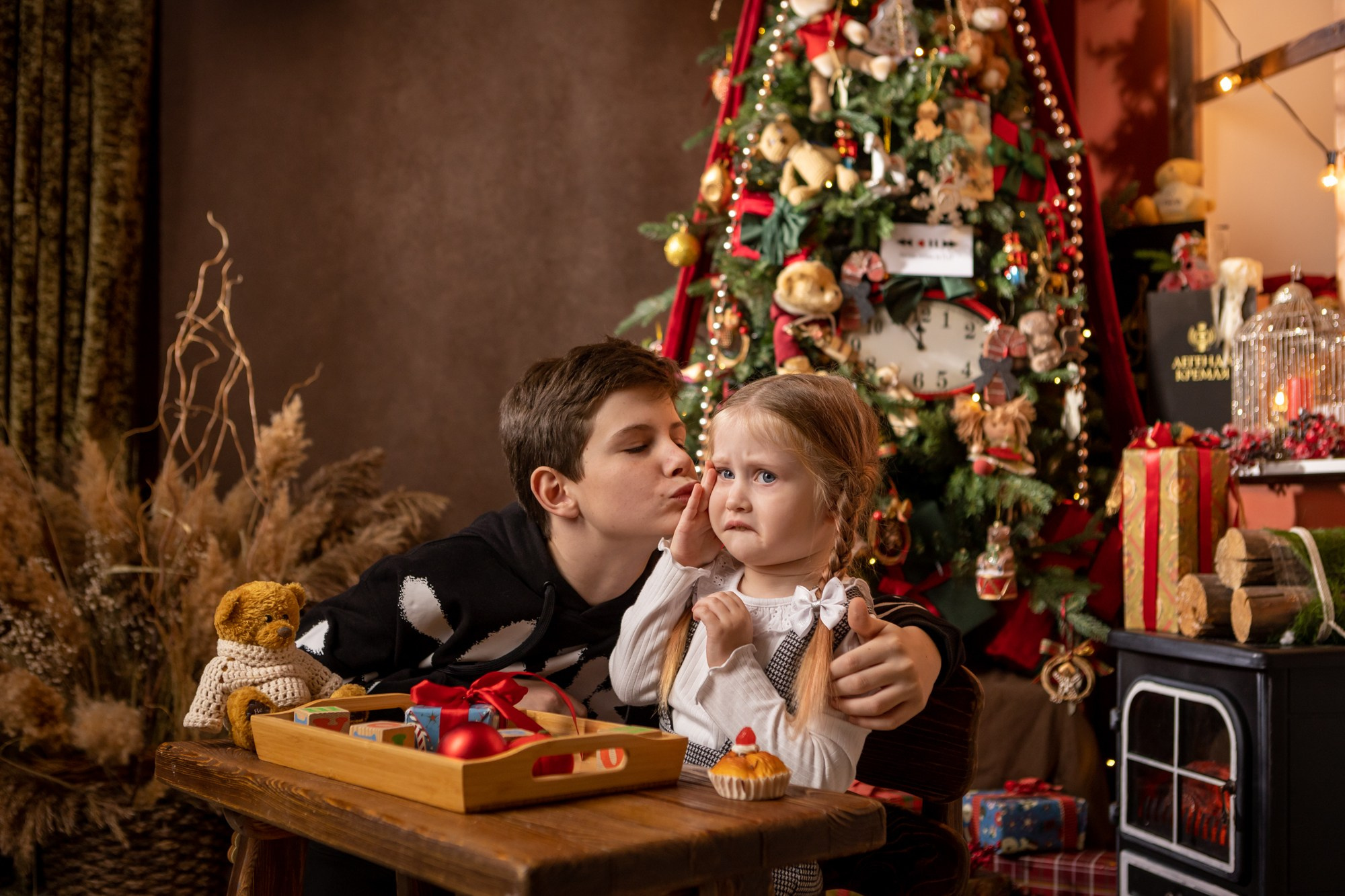 Семейная новогодняя фотосессия. Фотограф в Оренбурге. Профессиональный фотограф