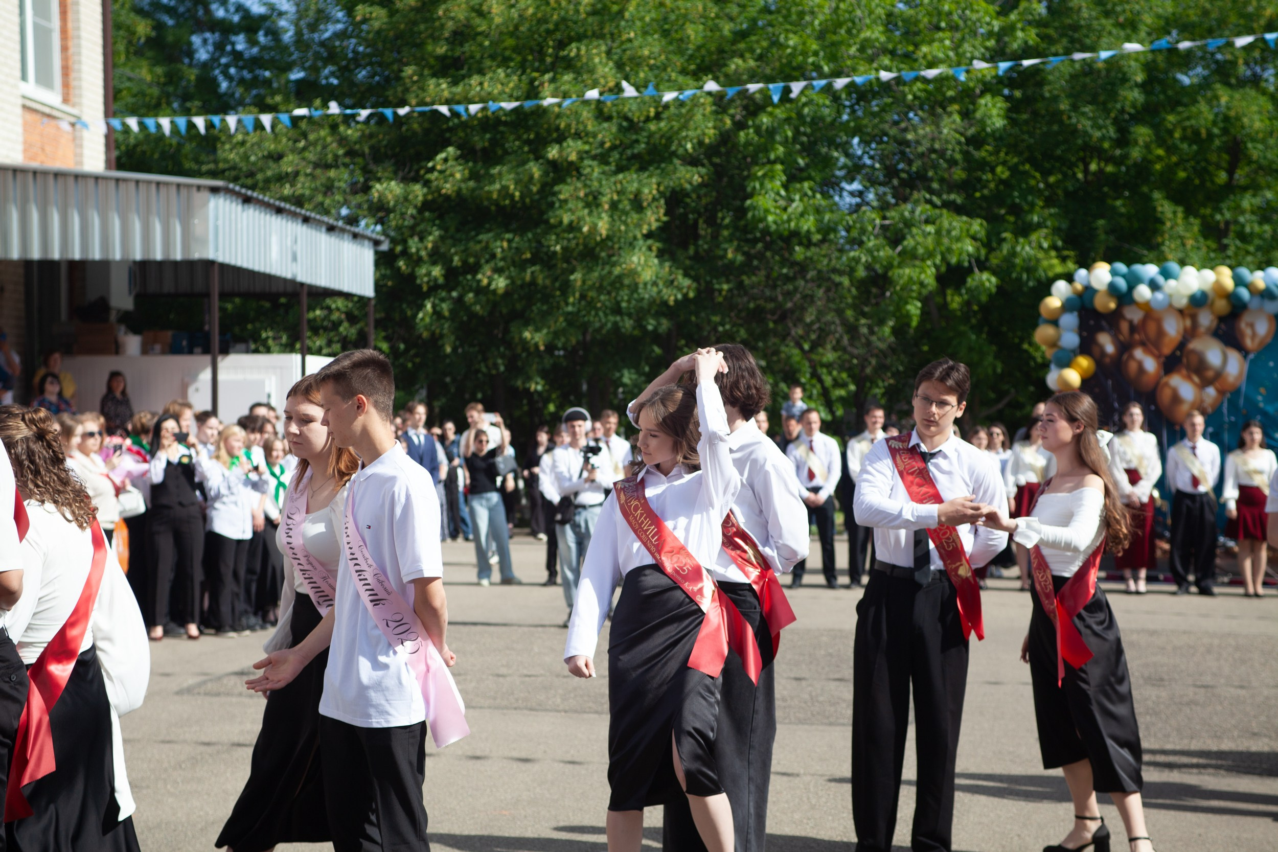 Последний звонок в Десяточке