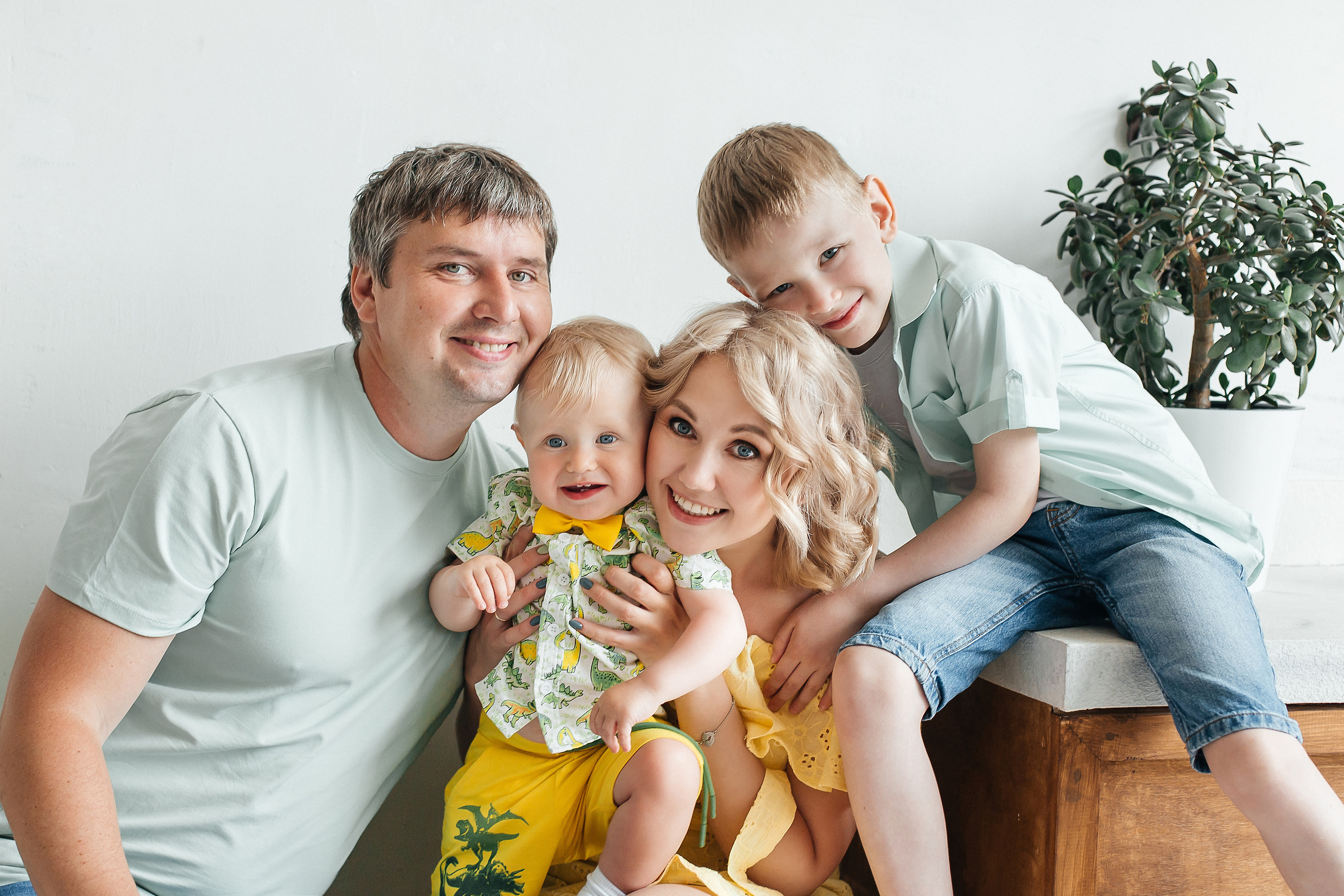 Анонс. Семейная фотосессия в День Рождения. Фотограф в Красноярске Оксана Мазун