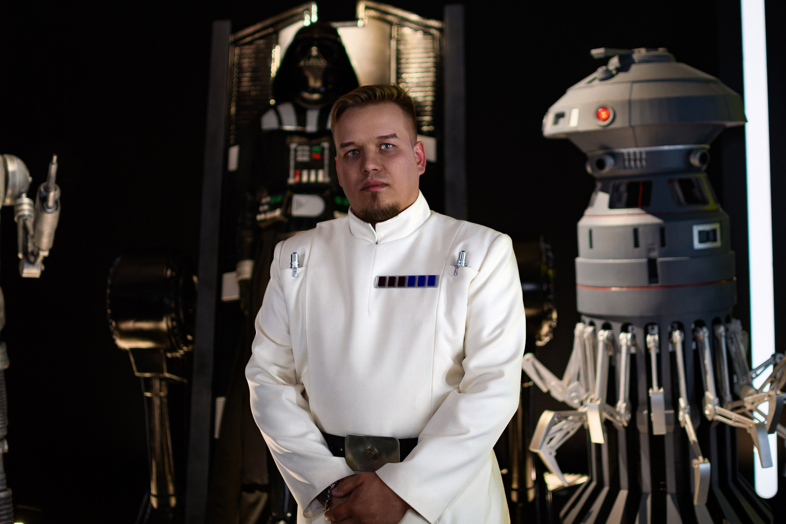 Фотосессия в Москве фотографа на ВДНХ для Ивана Юрчева