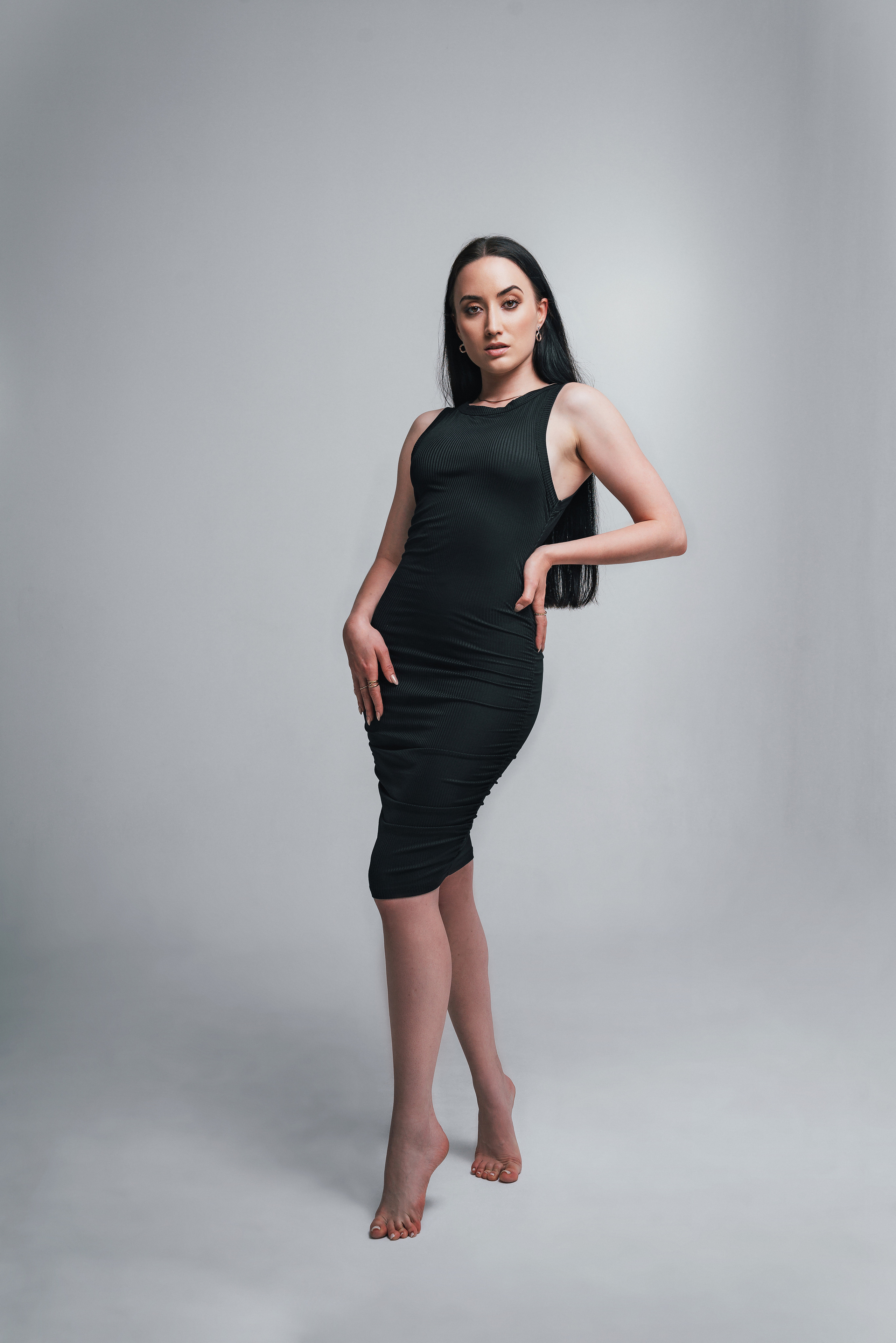 Фотоссесия в спб. Съемка красивой девушки в Питере на циклораме. Фотограф спб.