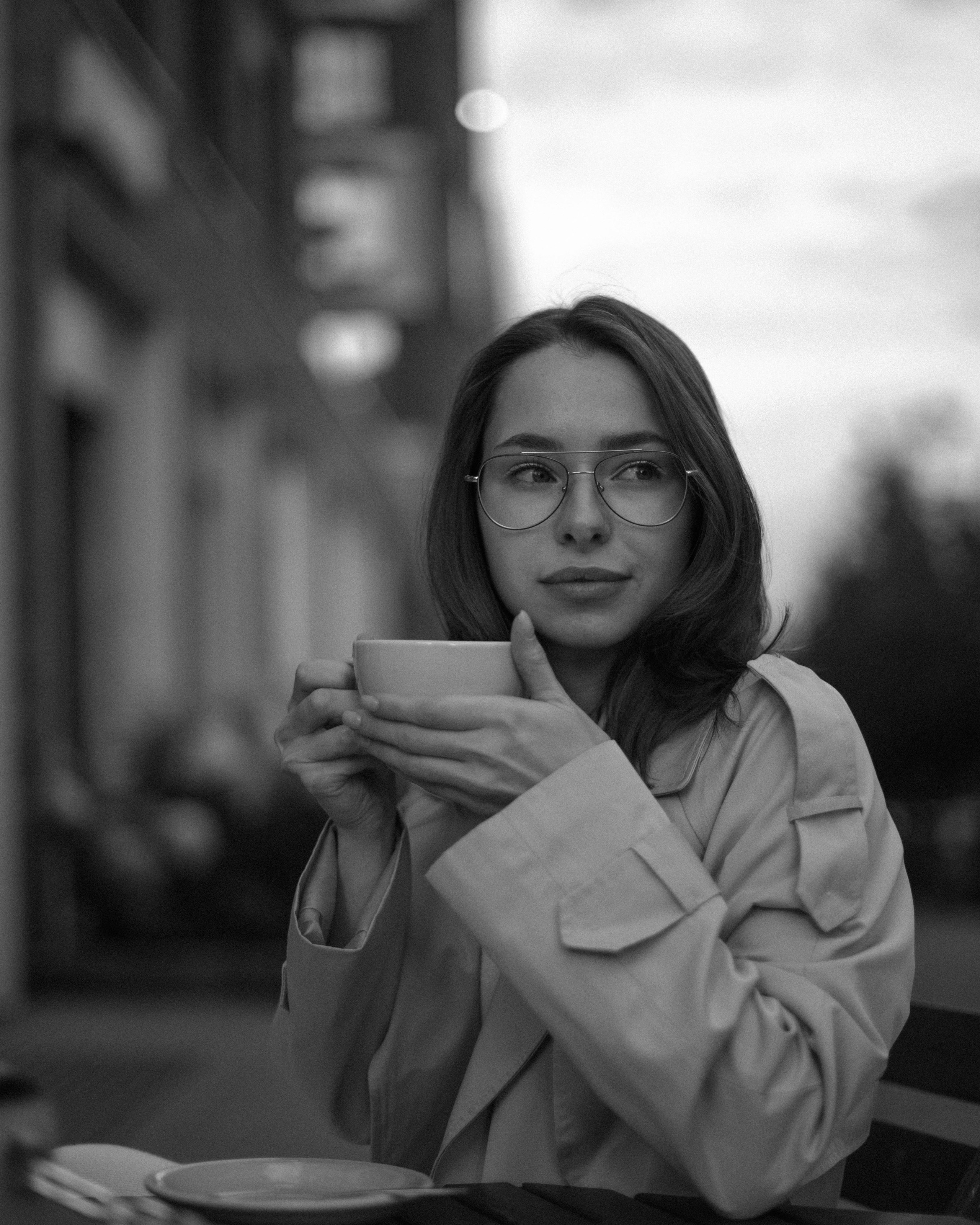 Оля. Женский фотограф. Создатель украшений ручной работы. Модель