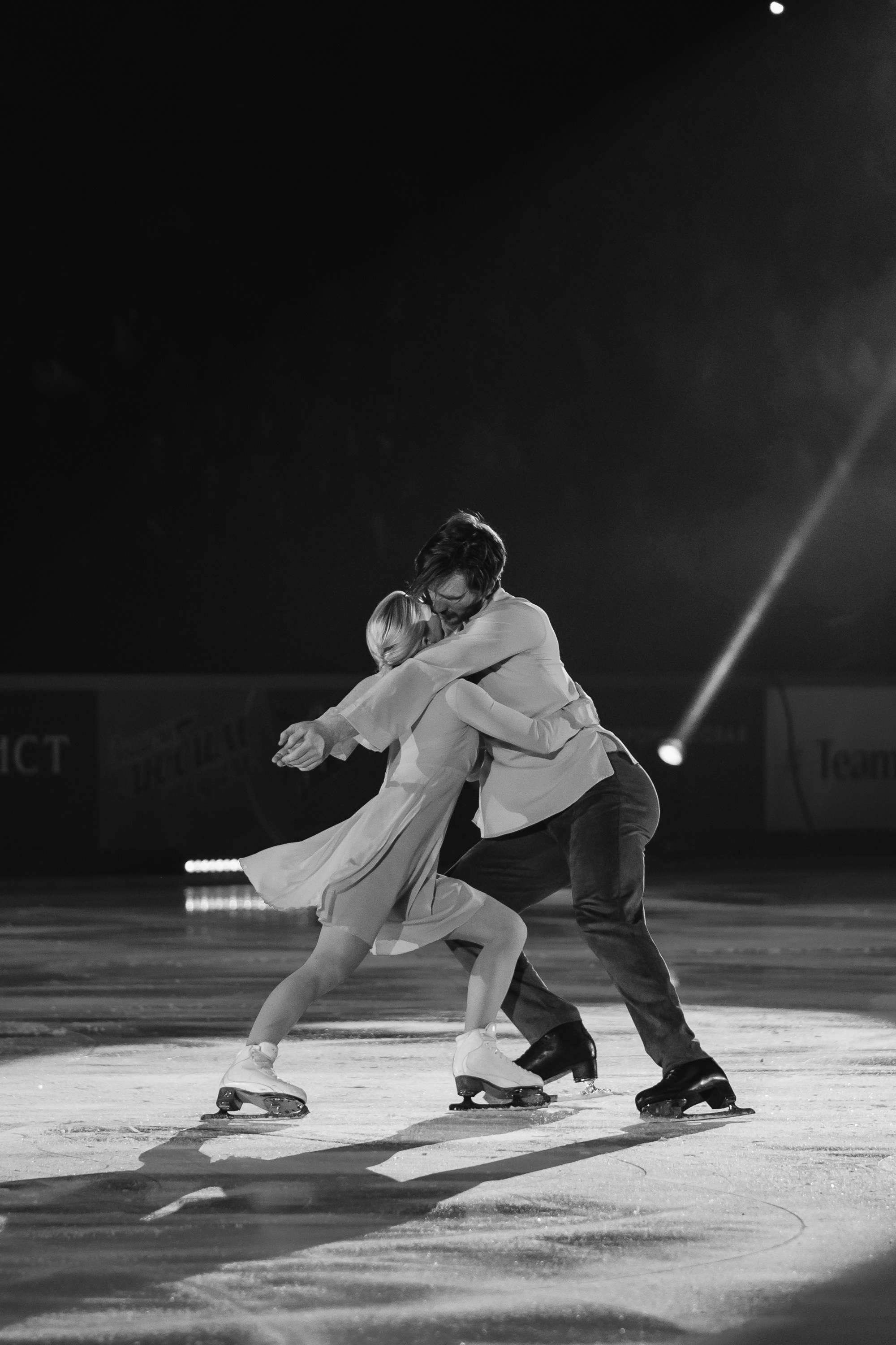 Шоу «Чемпионы на льду» в Новосибирске. Воробьева Ксения — Спортивный и танцевальный фотограф Новосибирск