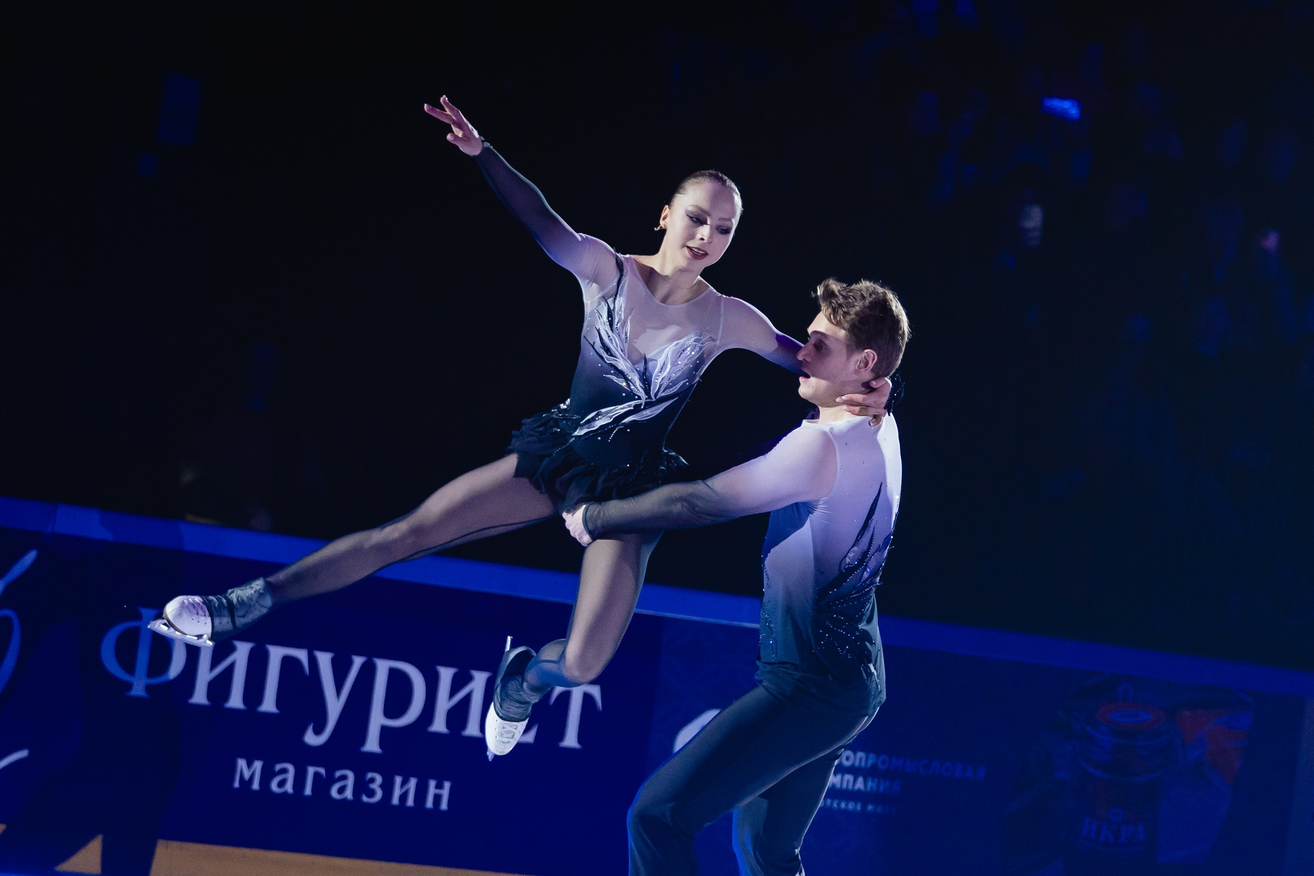 Шоу «Чемпионы на льду» в Новосибирске. Воробьева Ксения — Спортивный и танцевальный фотограф Новосибирск