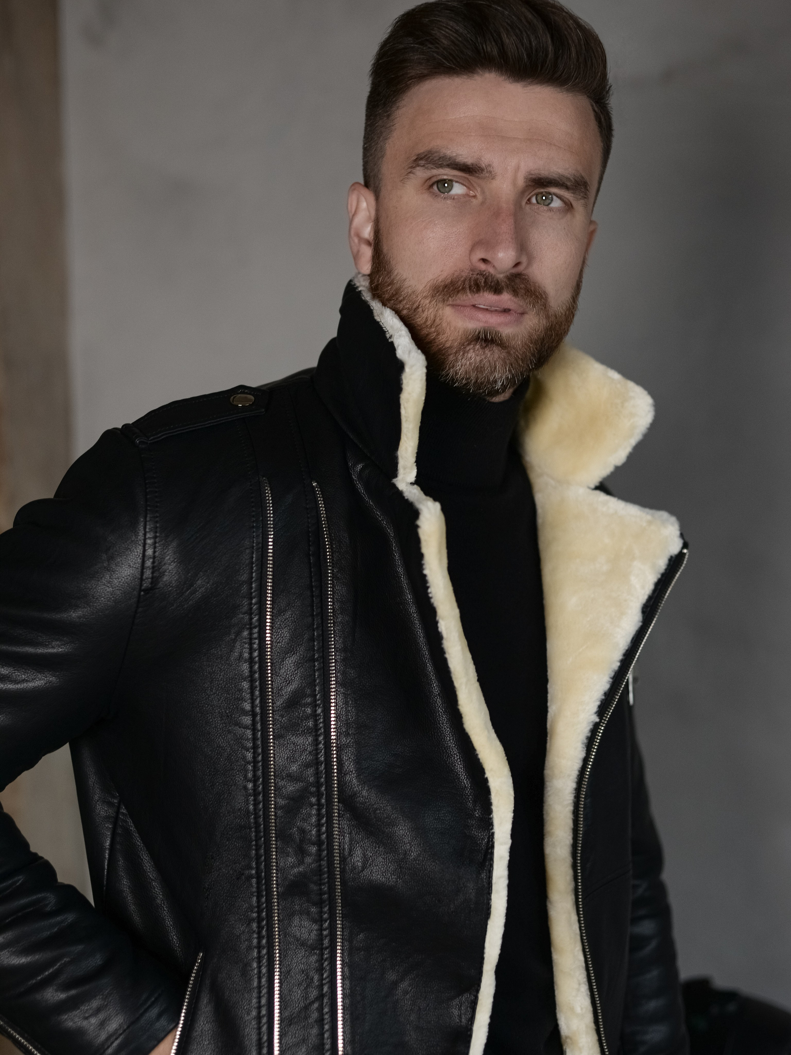 Федор, 190 см, 50-52 р-р. KED Production — продакшн из СПб. Создаём фото, видео и контент, который помогает брендам и селлерам продавать больше