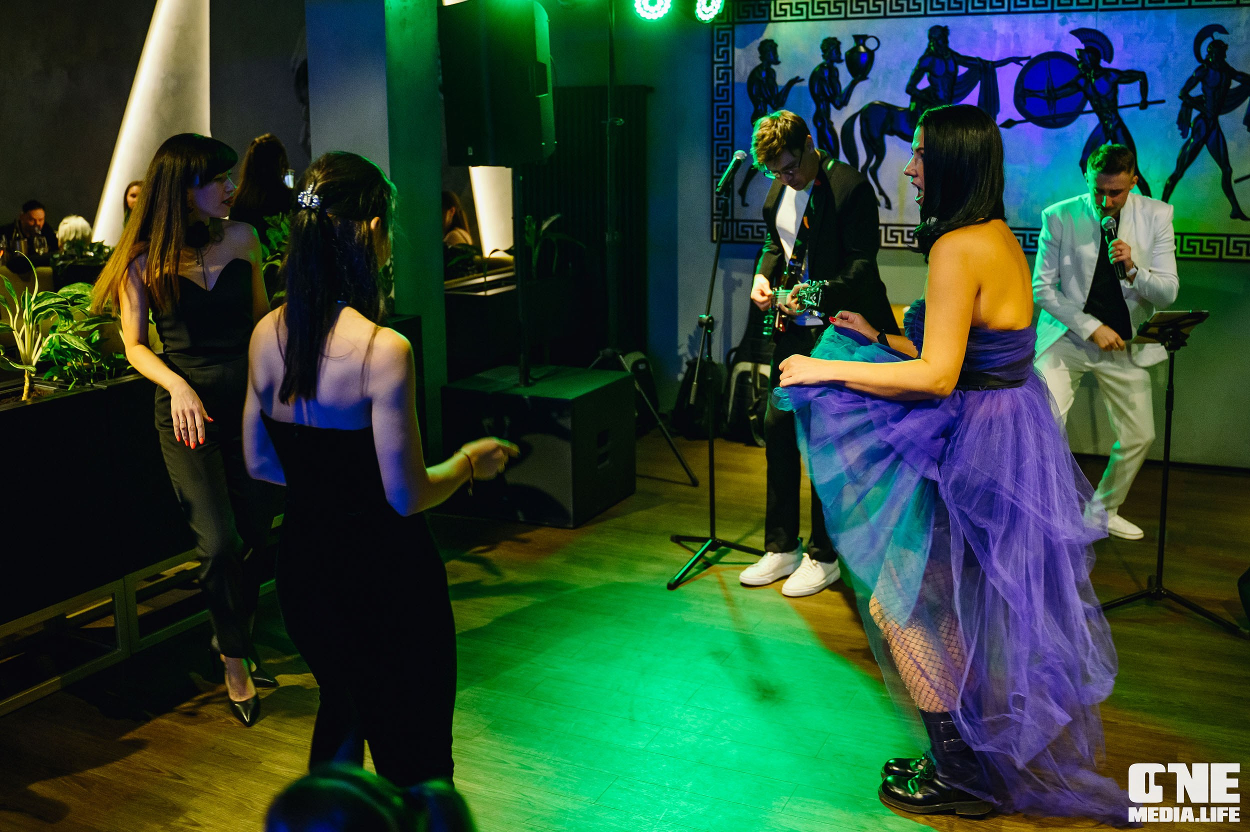 8 Марта в El Greco. One Media Life: фоторепортажи, фотоотчеты с мероприятий и заведений