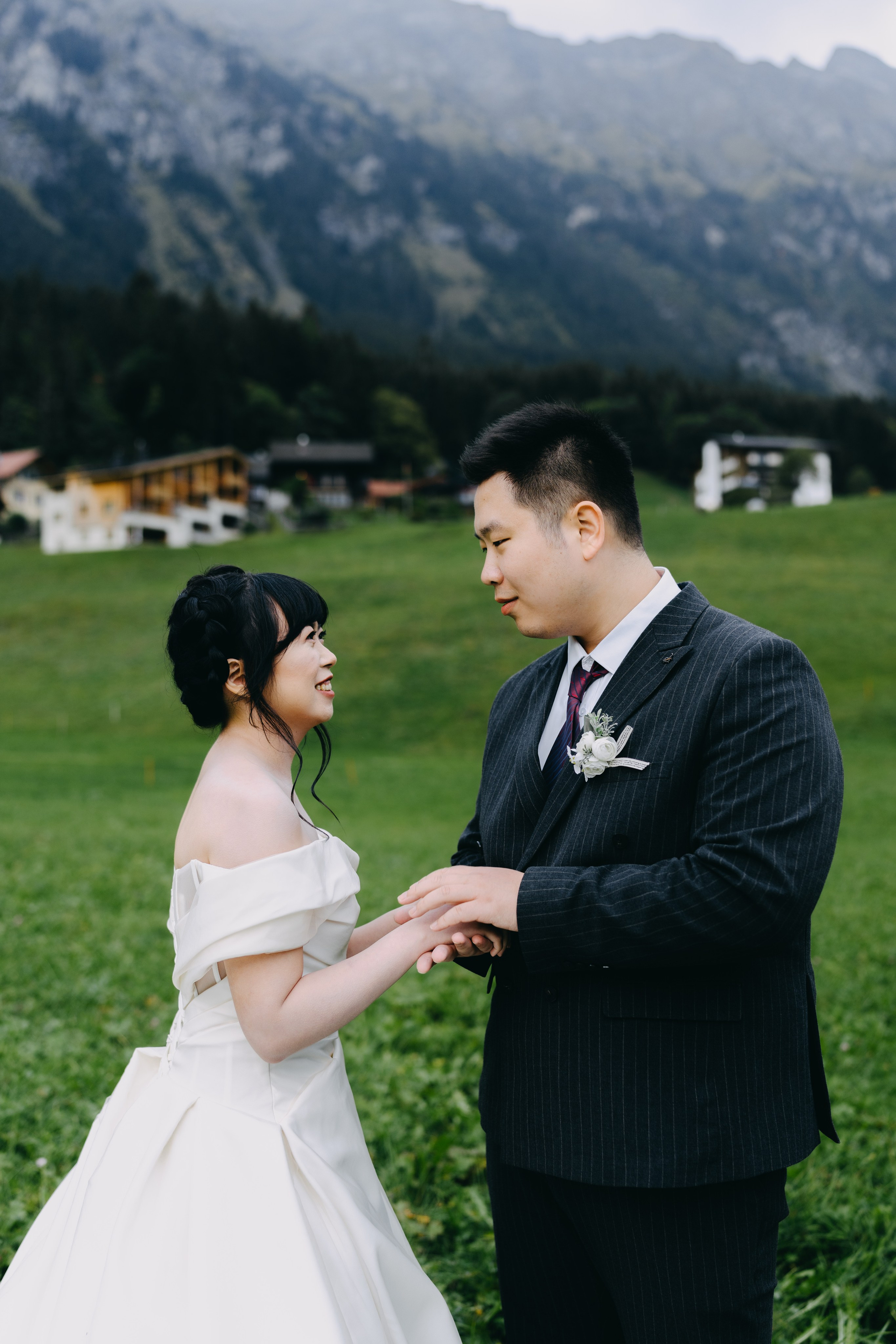 Élopement à Lauterbrunnen | Photographie de mariage. Photographe de Mariage Professionnelle — Genève & Suisse Romande | Tanya Creator