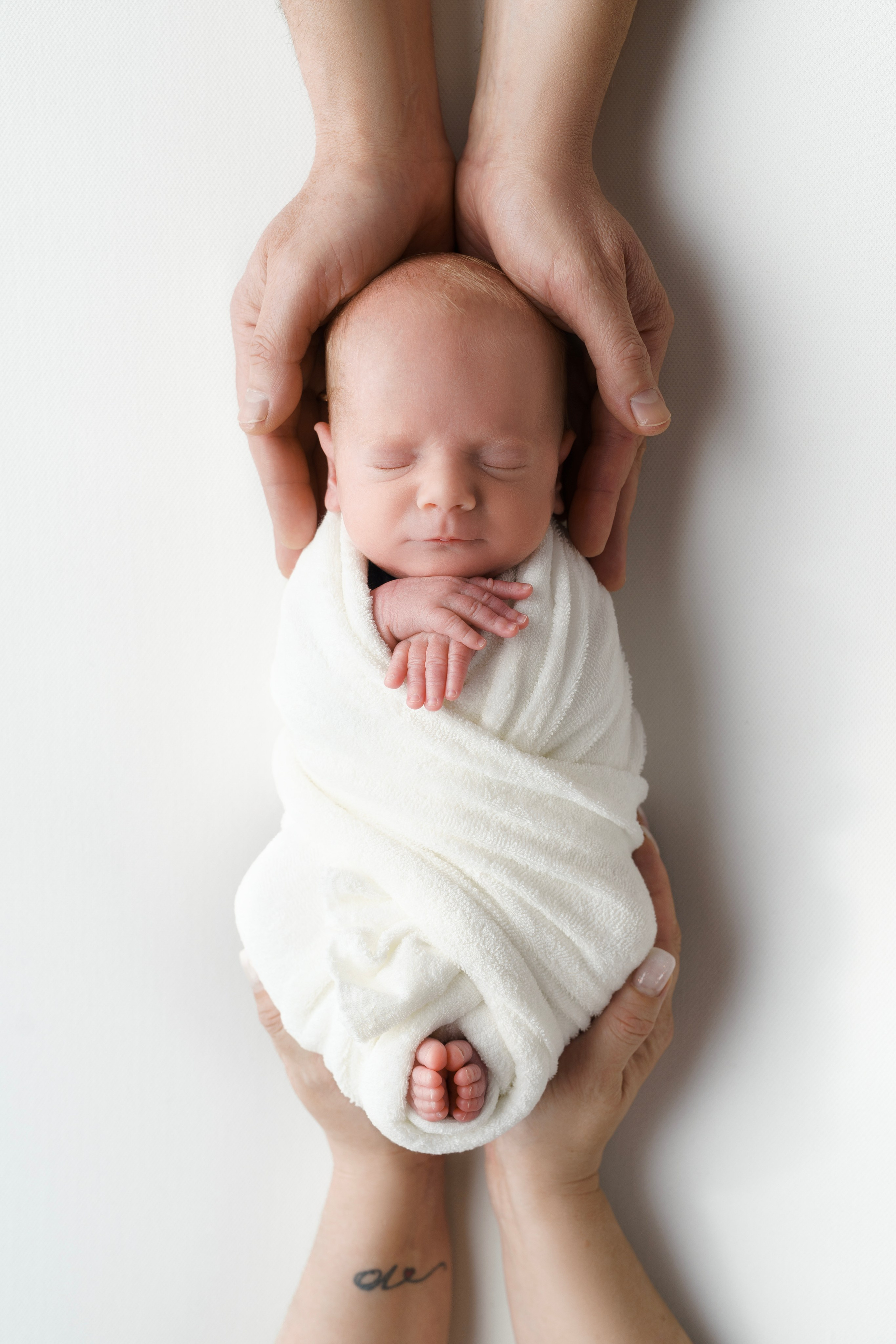 Фотосессия новорожденного (newborn). Фотограф новорожденных, детей до года и беременных в Симферополе