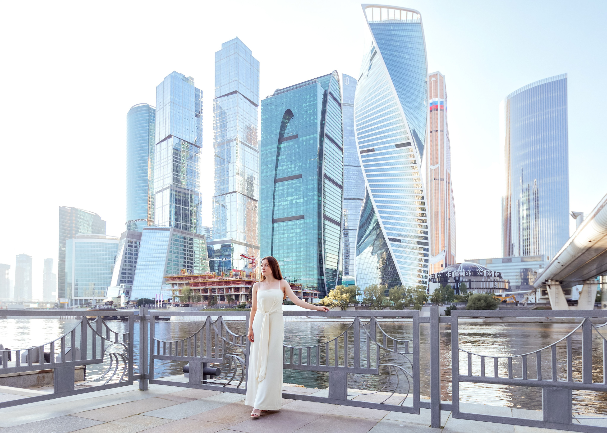 «Ульяна среди линий города». Семейный и детский фотограф в Москве Юлия