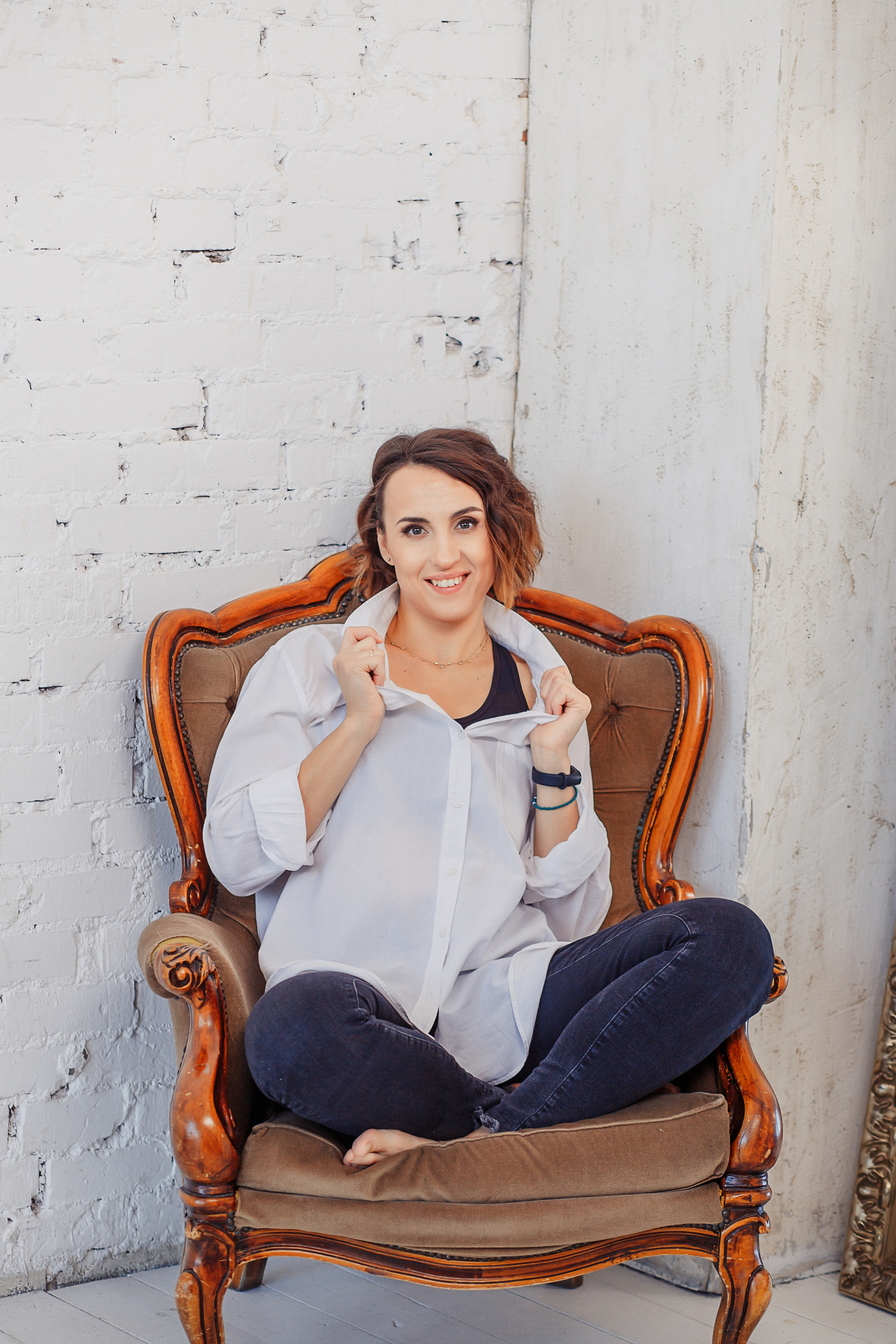 тренер по восстановлению, фотосессия в студии, фотограф, Москва, Катерина Сысуева, Рина Сысуева, Екатерина Сысуева, женский фотограф, Москва, фотографы женского портрета, лучшие женские фотографы, позы для фотосессии для девушек, фотосессия девушки, фотосессия для женщины, фотосессия для тренера,Тренер по восстановлению Анастасия — студийная фотосессия в Москве, Профессиональный портрет тренера Анастасии для социальных сетей, Тренер в кадре — выразительность и душевность в одном фото,Фотосессия тренера, фотосессия для эксперта, тренер по восстановлению, профессиональные фотографии тренера, бренд-фотограф Москва, бренд-фото для тренера