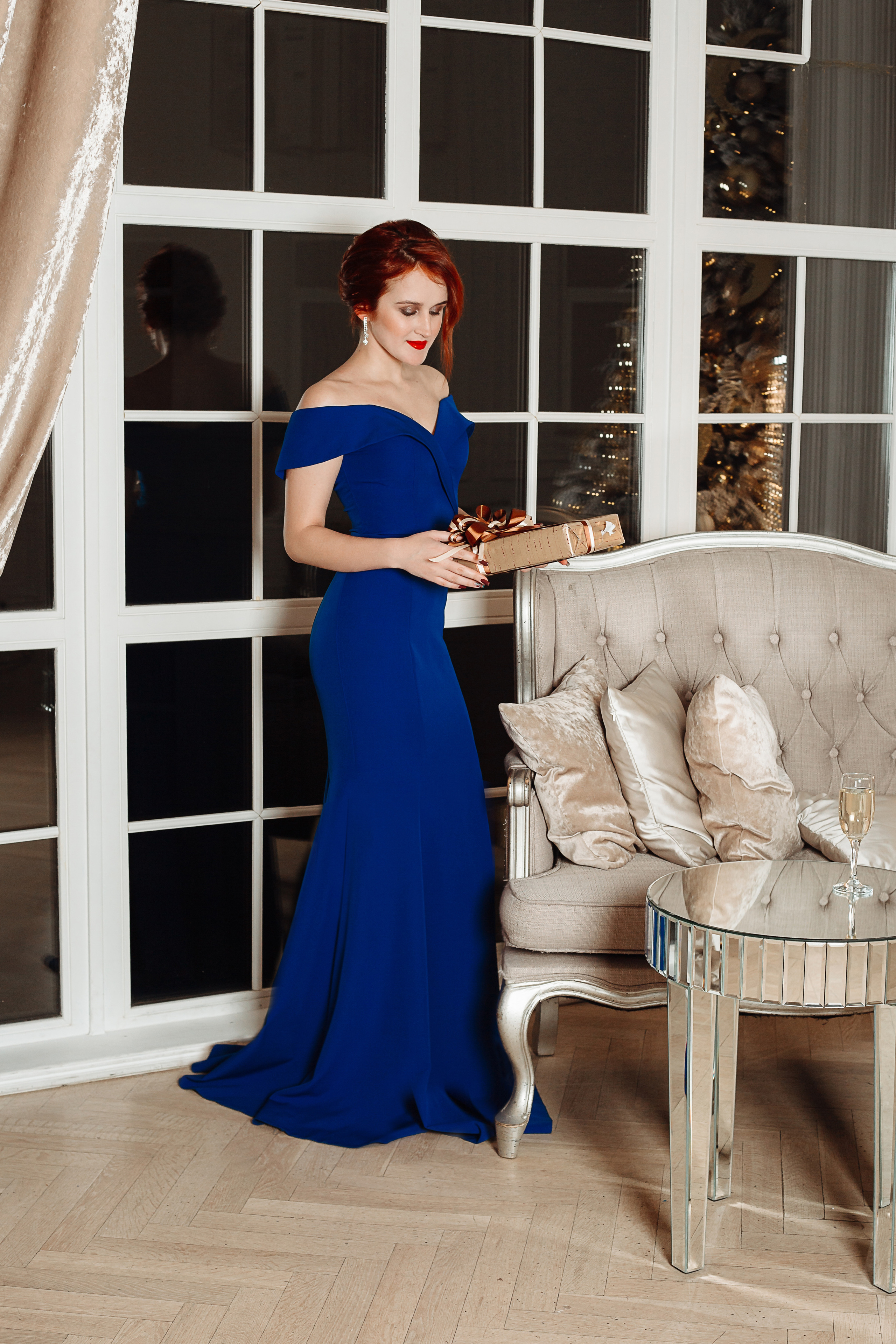 фотосессия в студии, фотограф, Москва, Катерина Сысуева, Рина Сысуева, Екатерина Сысуева, женский фотограф, Москва, фотографы женского портрета, лучшие женские фотографы, позы для фотосессии для девушек, фотосессия девушки, фотосессия для женщины, новогодняя фотосессия в студии, новогодняя фотосессия фото, новогодняя фотосессия москва, новогодняя фотосессия луки, новогодняя фотосессия 2023