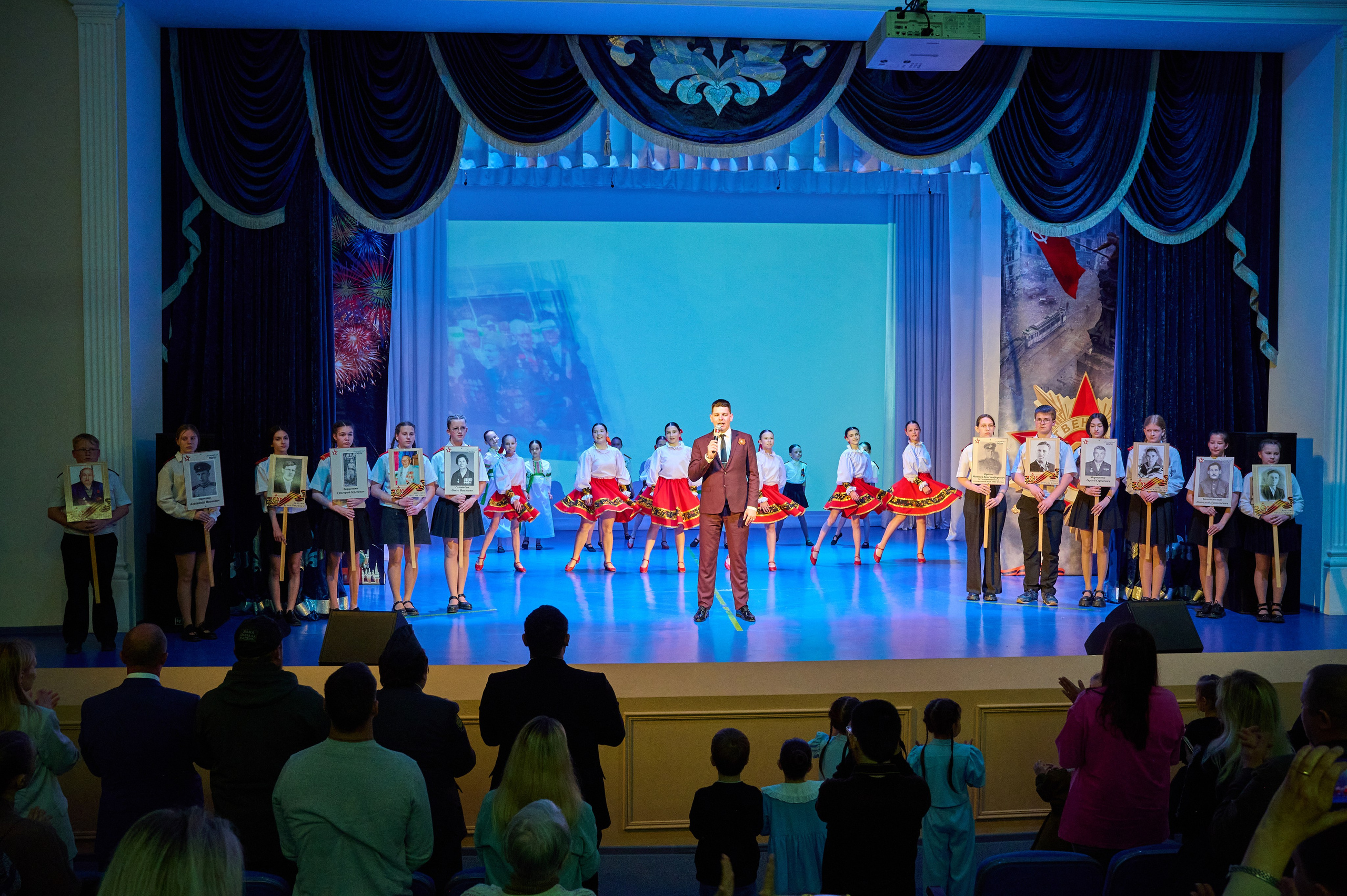 Концерт к 9 мая в с. Марьина Роща. Жизнь курорта Кабардинка в фотографиях