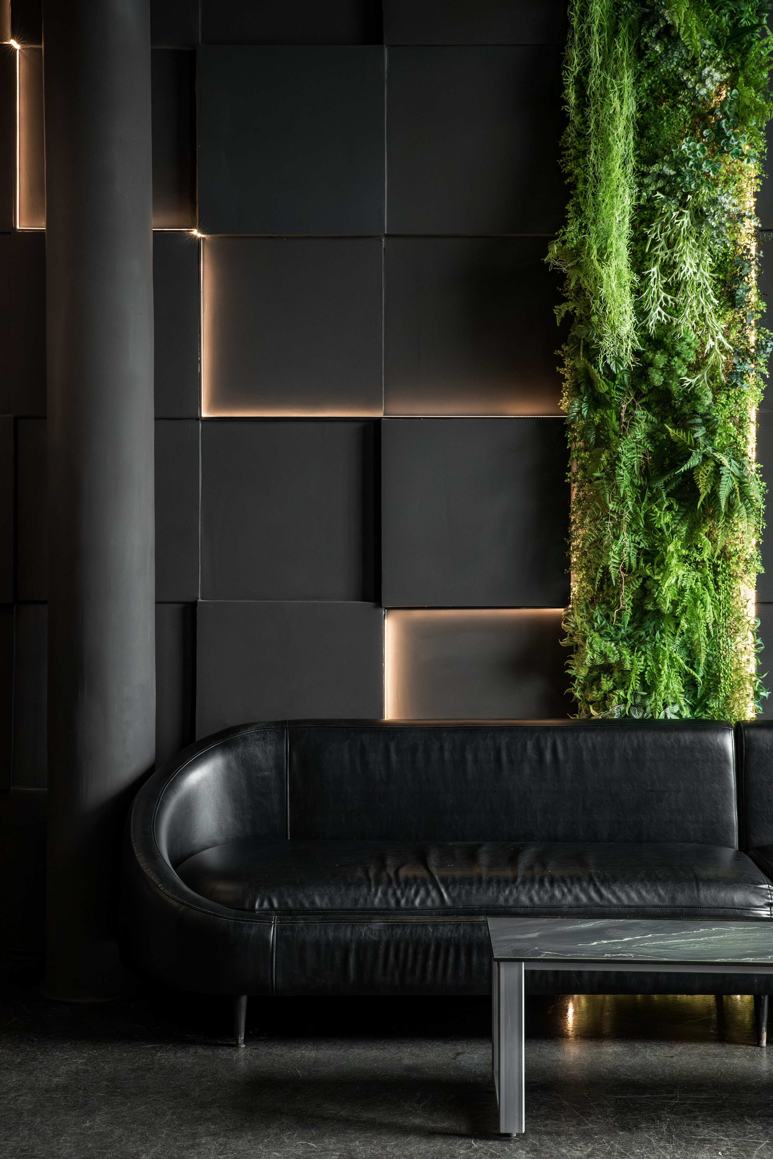 Mr. Black (лето). Аренда лофта в СПб для мероприятий