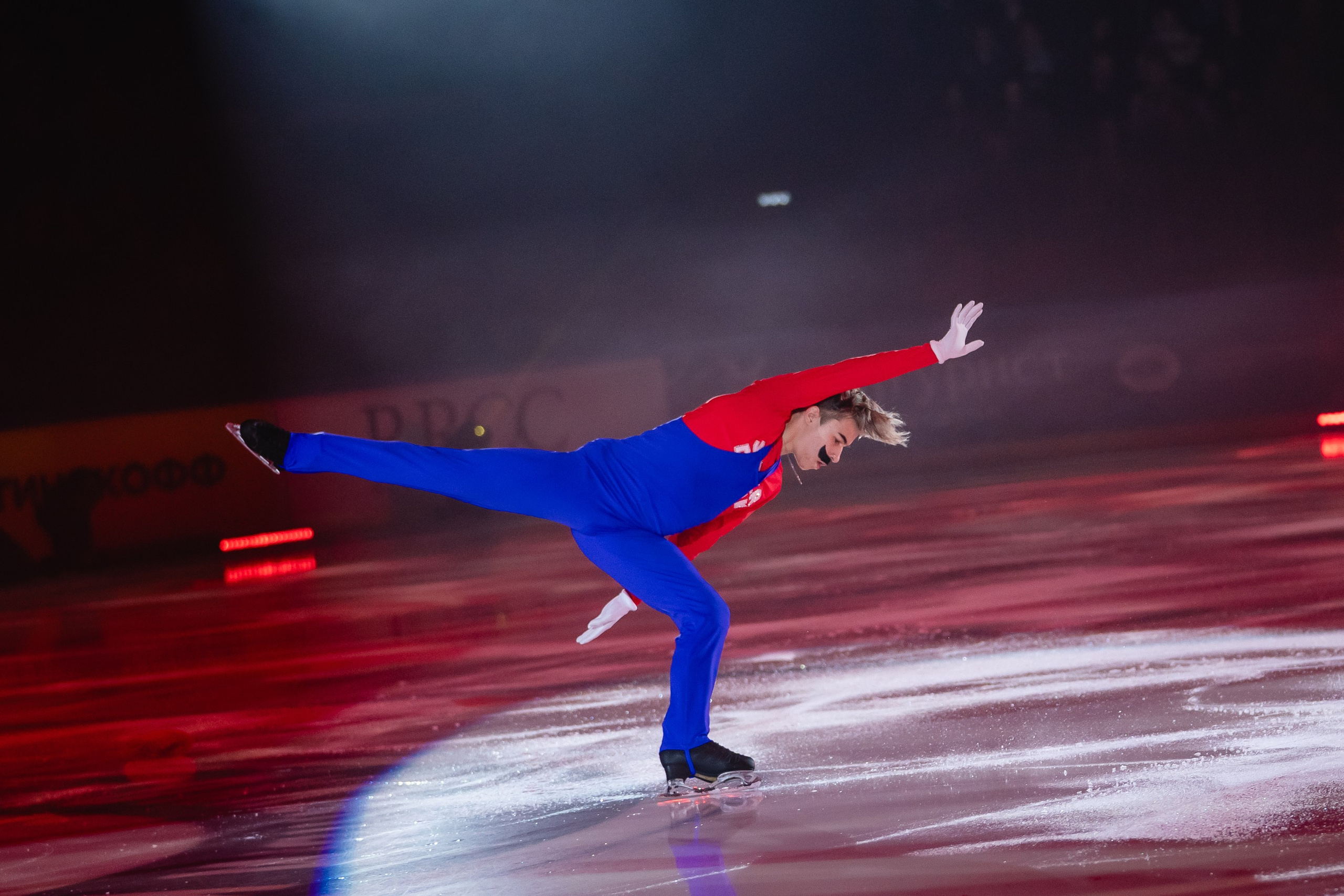 Шоу «Чемпионы на льду» в Новосибирске. Воробьева Ксения — Спортивный и танцевальный фотограф Новосибирск